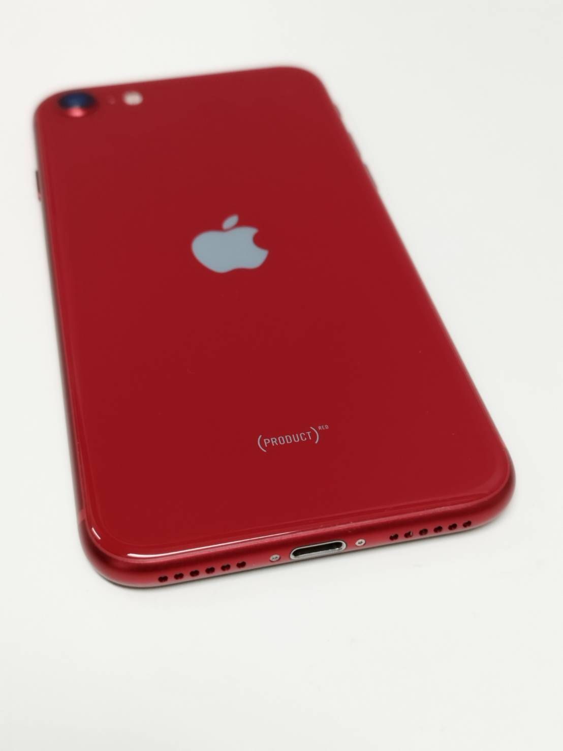 【美品】iPhone SE (第3世代) レッド 128 GB SIMフリー iPhone SE（第3世代） 「新品 未使用品」SIMフリー SE (第3世代