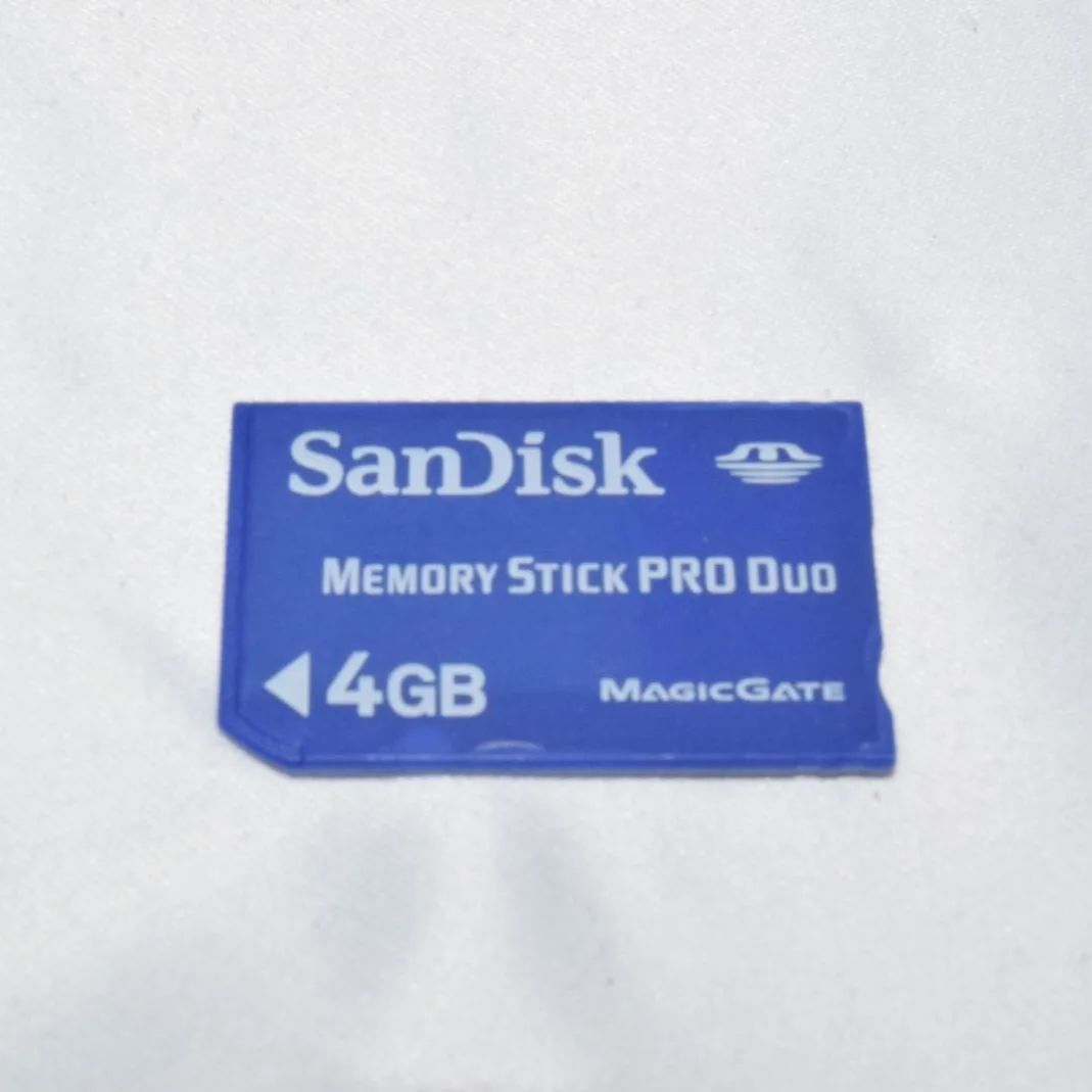 メモリースティックデュオ 4GB SanDisk （Amazon | SanDisk 
