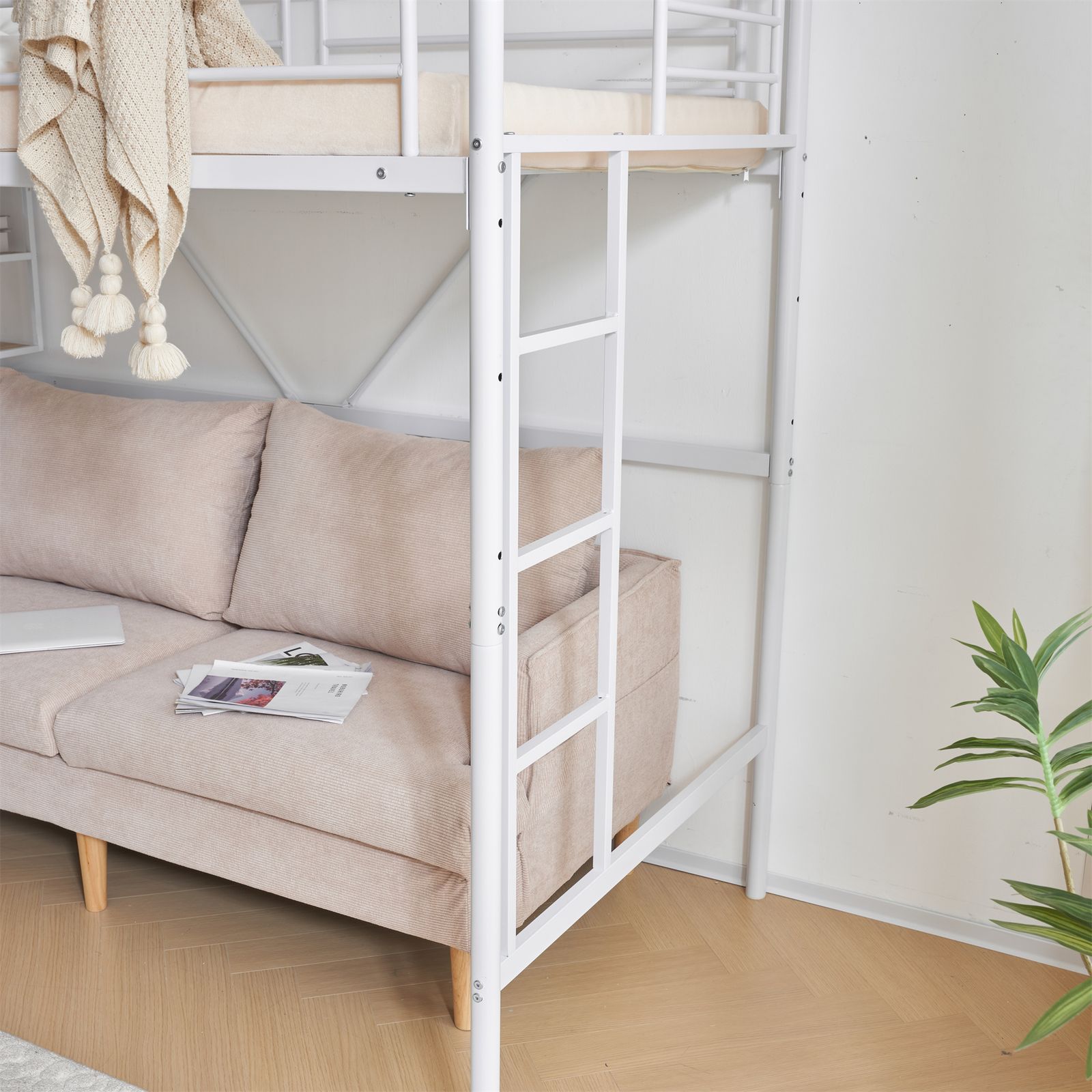 新作】【ホワイト】ロフトベッド パイプベッド サイド棚付き シングル