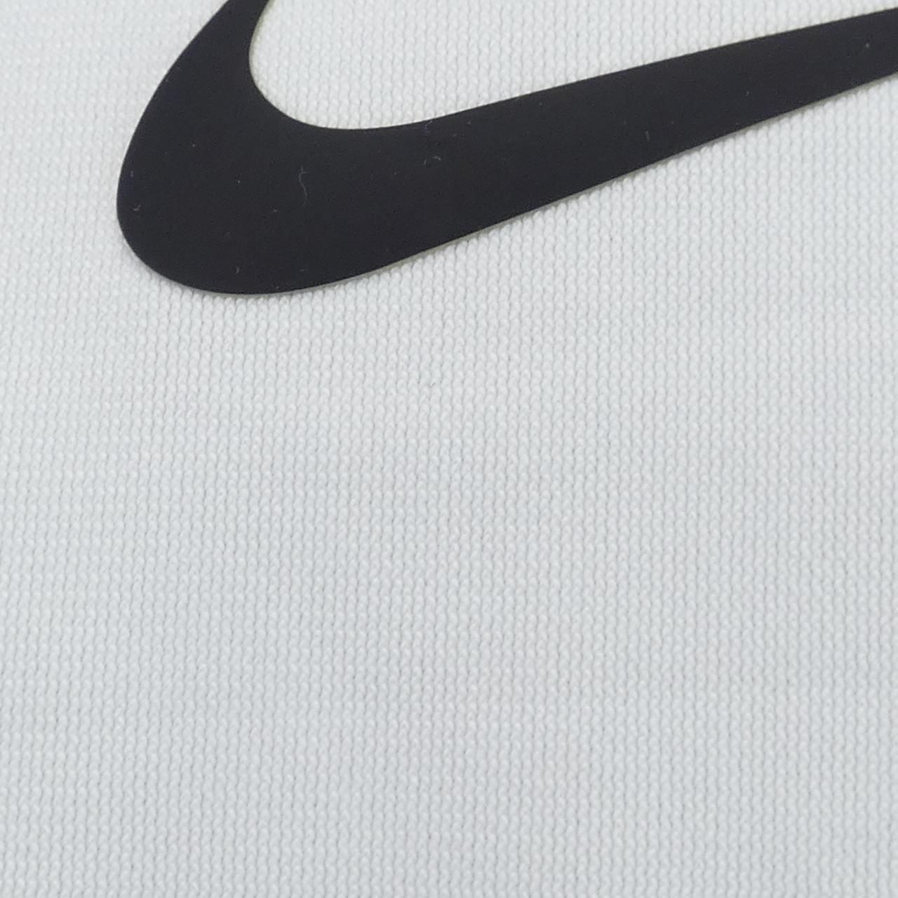 ナイキ NIKE