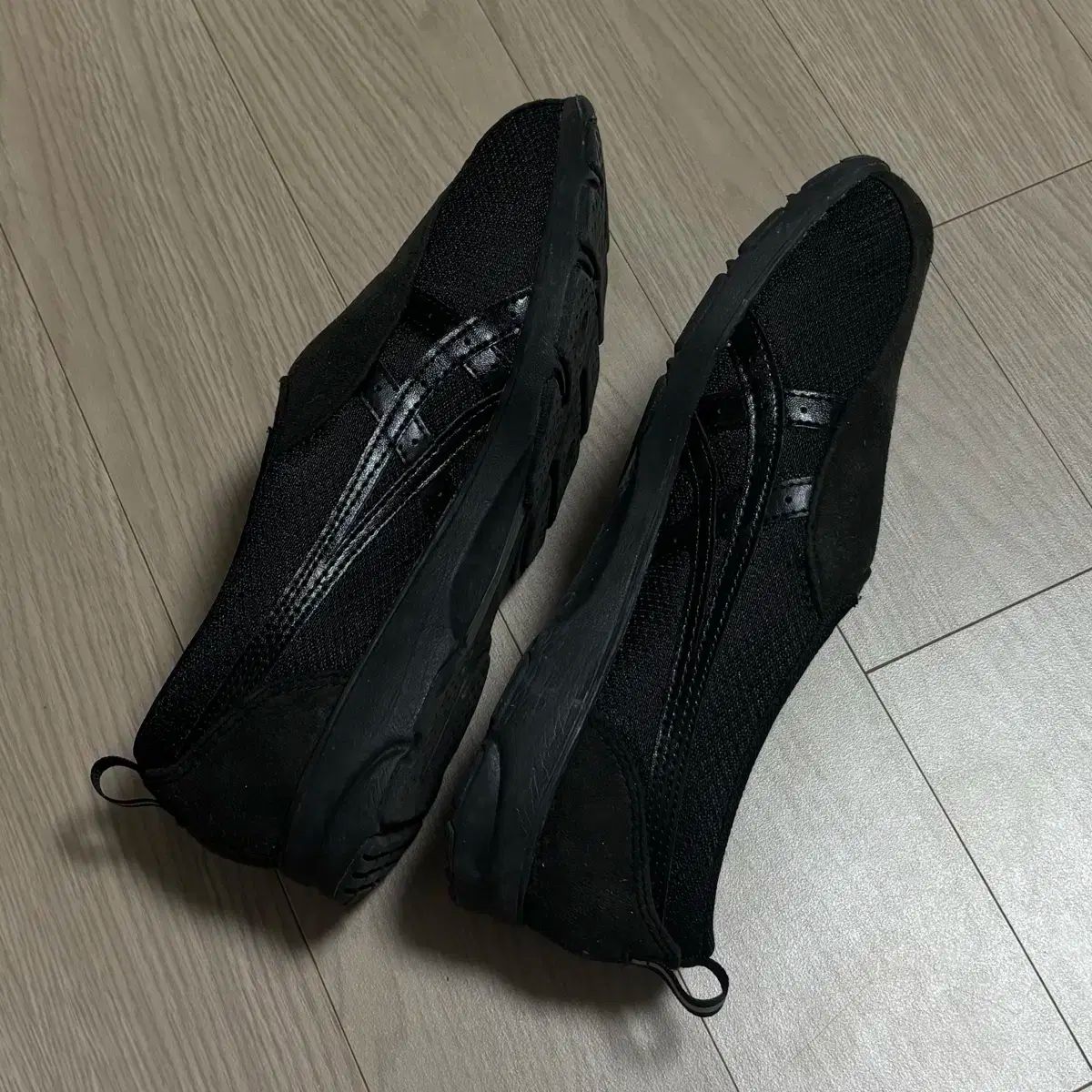 Asics アシックス