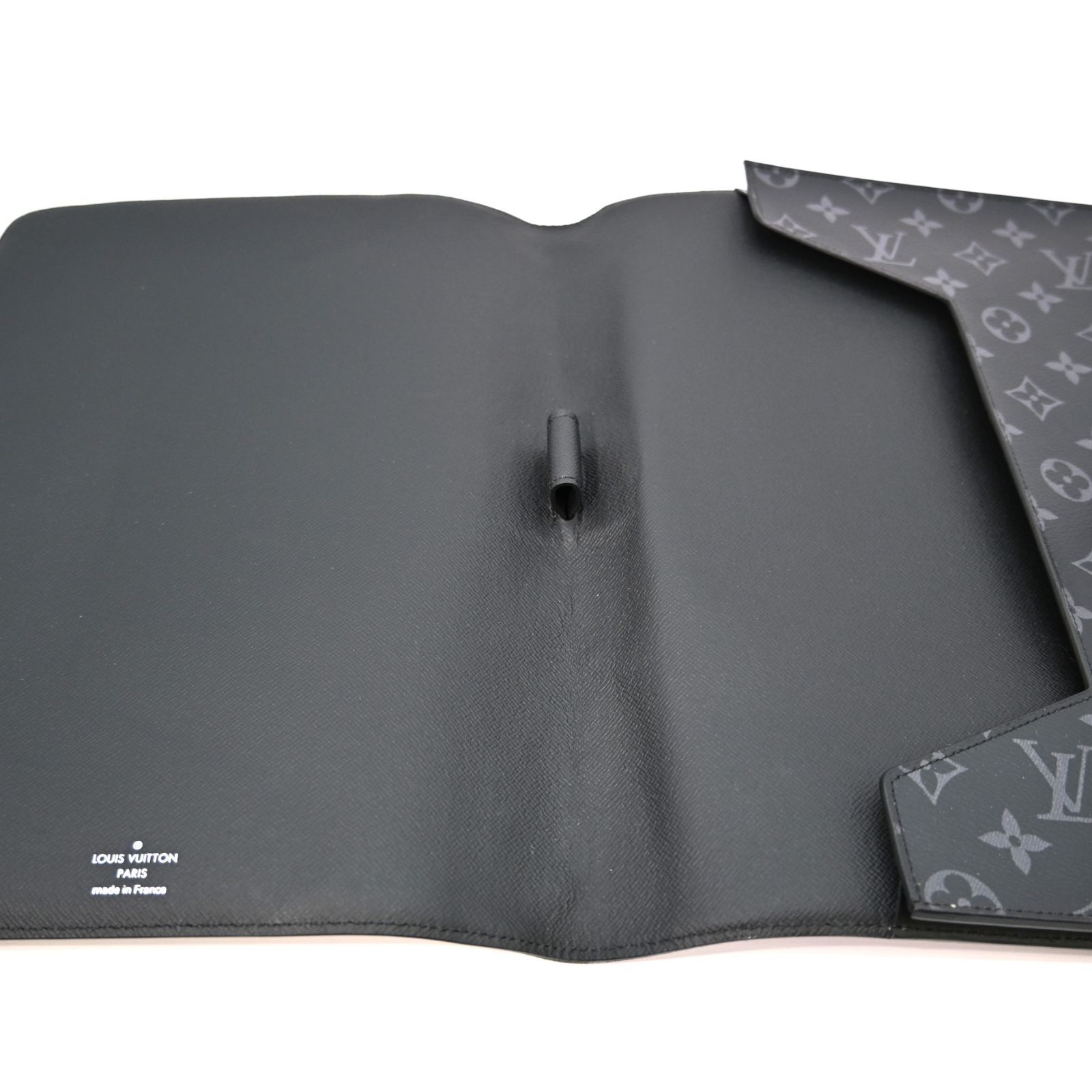 VUITTON