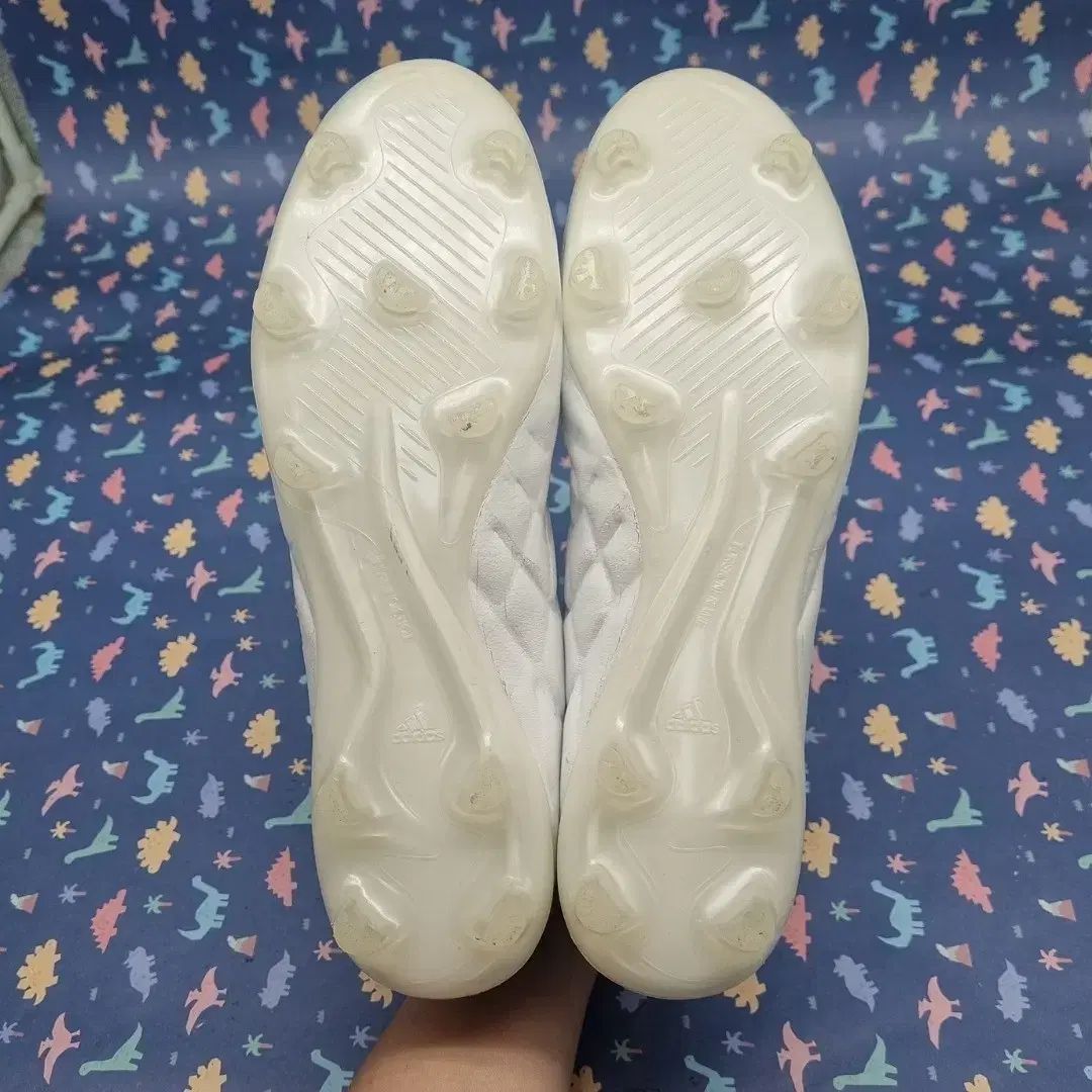 adidas アディダス