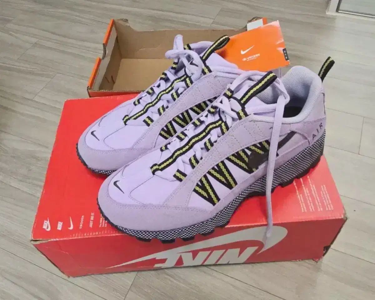 NIKE ナイキ エア フマラ バイオレット アッシュ 280