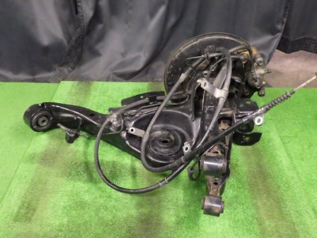 DBA-NC25 右RナックルハブASSY