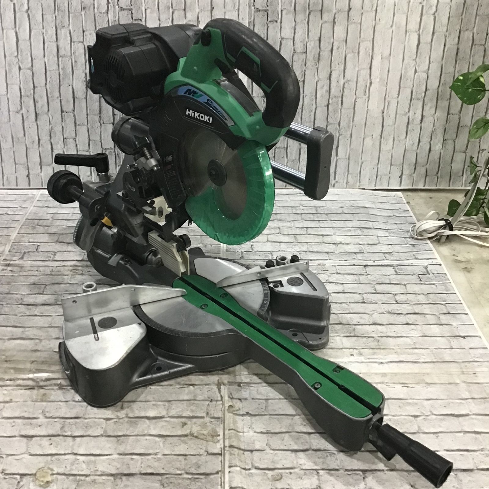 ☆ハイコーキ(HIKOKI ※旧:日立工機) コードレス卓上スライド丸の ☆ハイコーキ(HIKOKI ※旧:日立工機) コードレス卓上スライド丸の