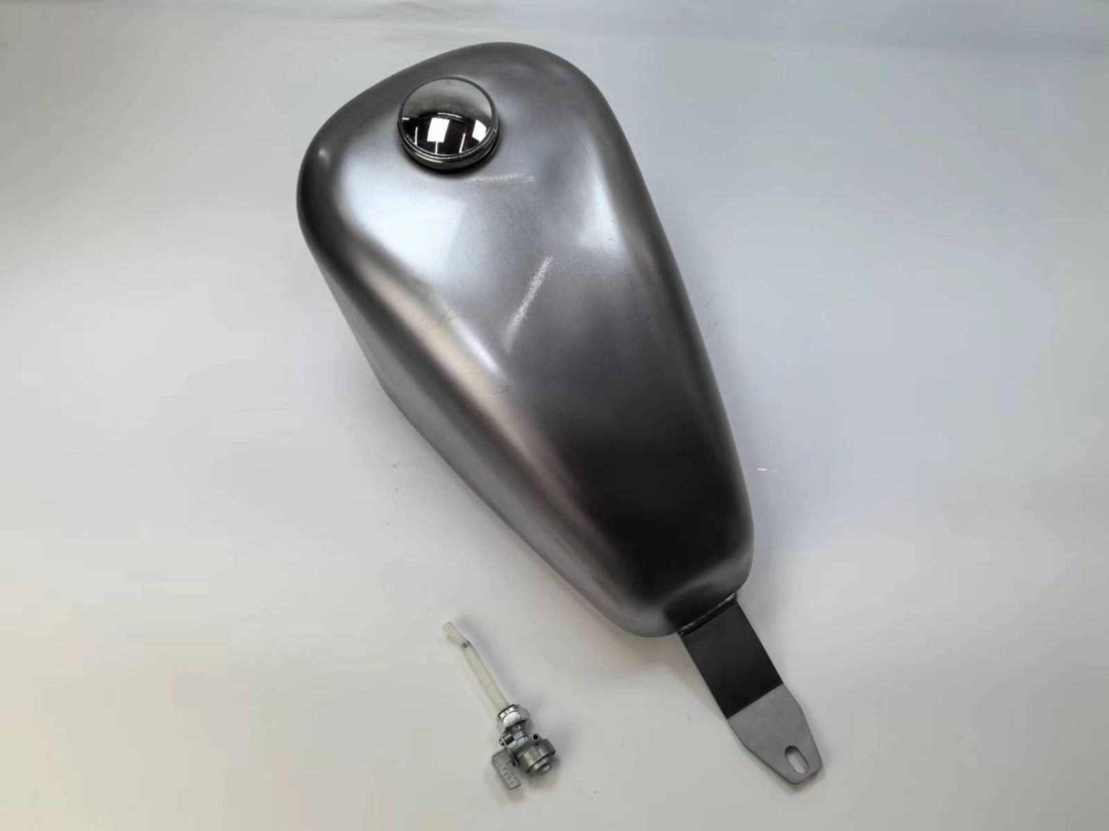 ホンダ　レブル250　タンク 楽天市場】ホンダ レブル250/500 タンクカバーRB0087 Fuel Tank