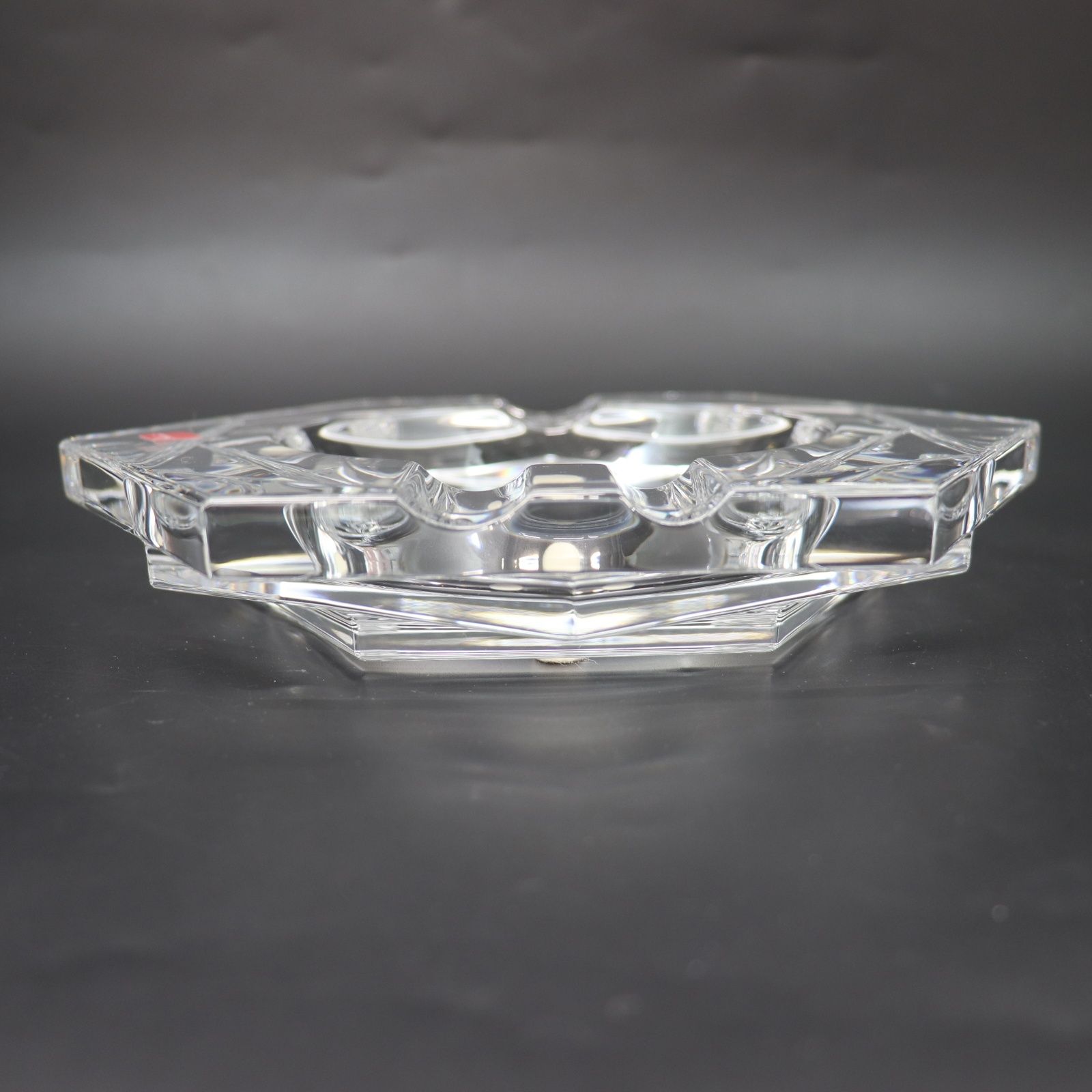 Baccarat - ITUIVPOEL1VG Baccarat バカラ アビス 灰皿 アッシュトレイ 六角形 ヘキサゴン クリア クリスタルグラス 高級 ブランド 煙草 喫煙グッズ 箱付き ITUIVPOEL1VG Baccarat バカラ アビス 灰皿 アッシュトレイ 六