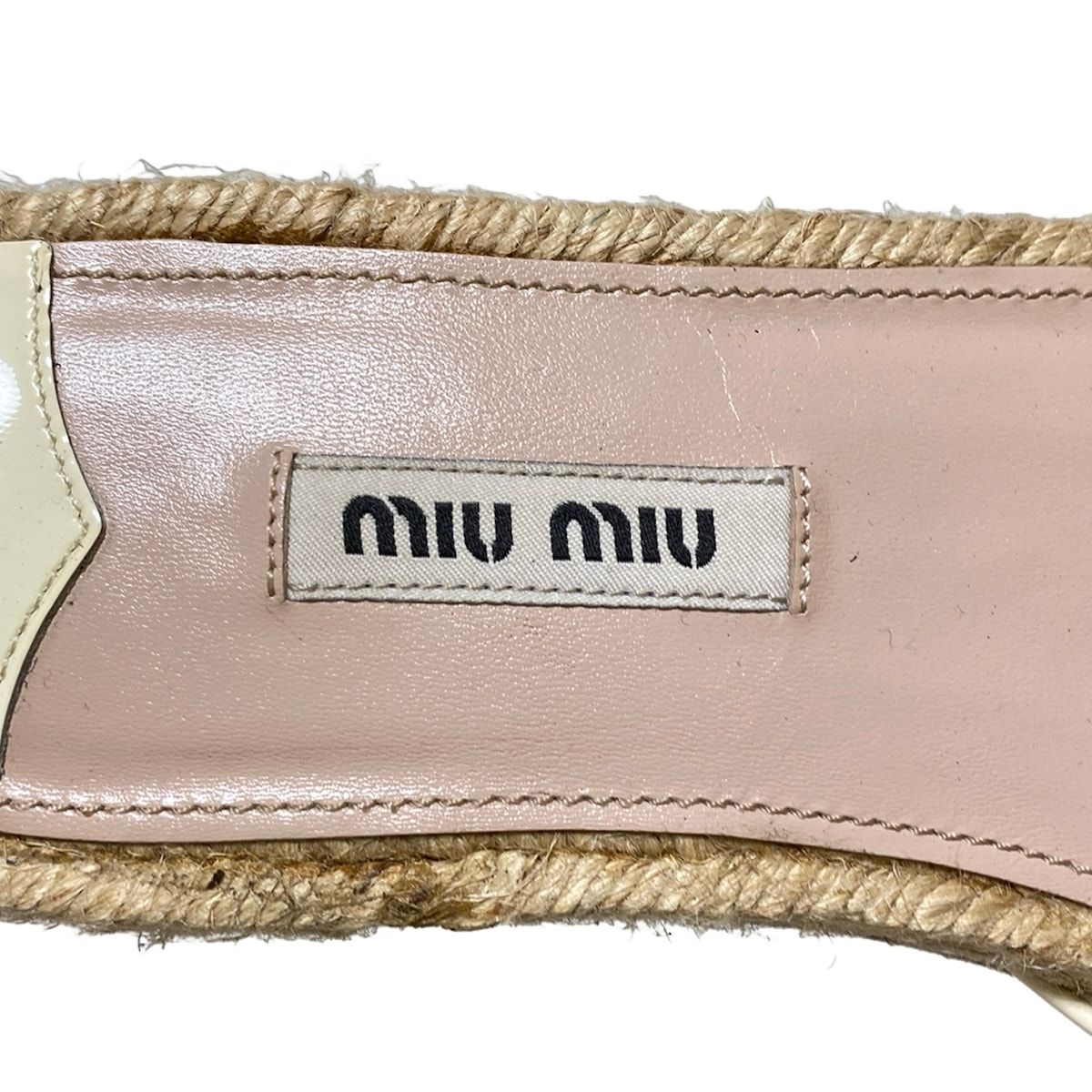 miumiu ミュウミュウ サンダル 36 レディース - アイボリー リボン レザー KIN-KAAI_COM