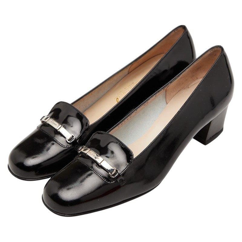 サルヴァトーレフェラガモ パンプス サイズ 6C ブラック パテントレザー レディース Salvatore Ferragamo 1-0237667