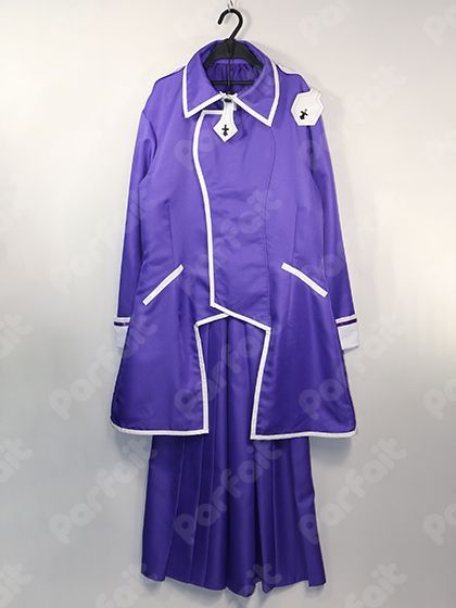 新品✨️夜の舞踏会に咲く薔薇の女王 優雅に煌めくベルベットボール