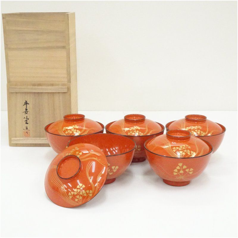 平安堂造 朱塗流水芹蒔絵吸物椀5客 共箱 吸い物椀 和食器 おしゃれ 味噌汁 吸い物 漆器 和食 懐石 茶道 茶道具 お椀 汁椀 汁物椀 owan