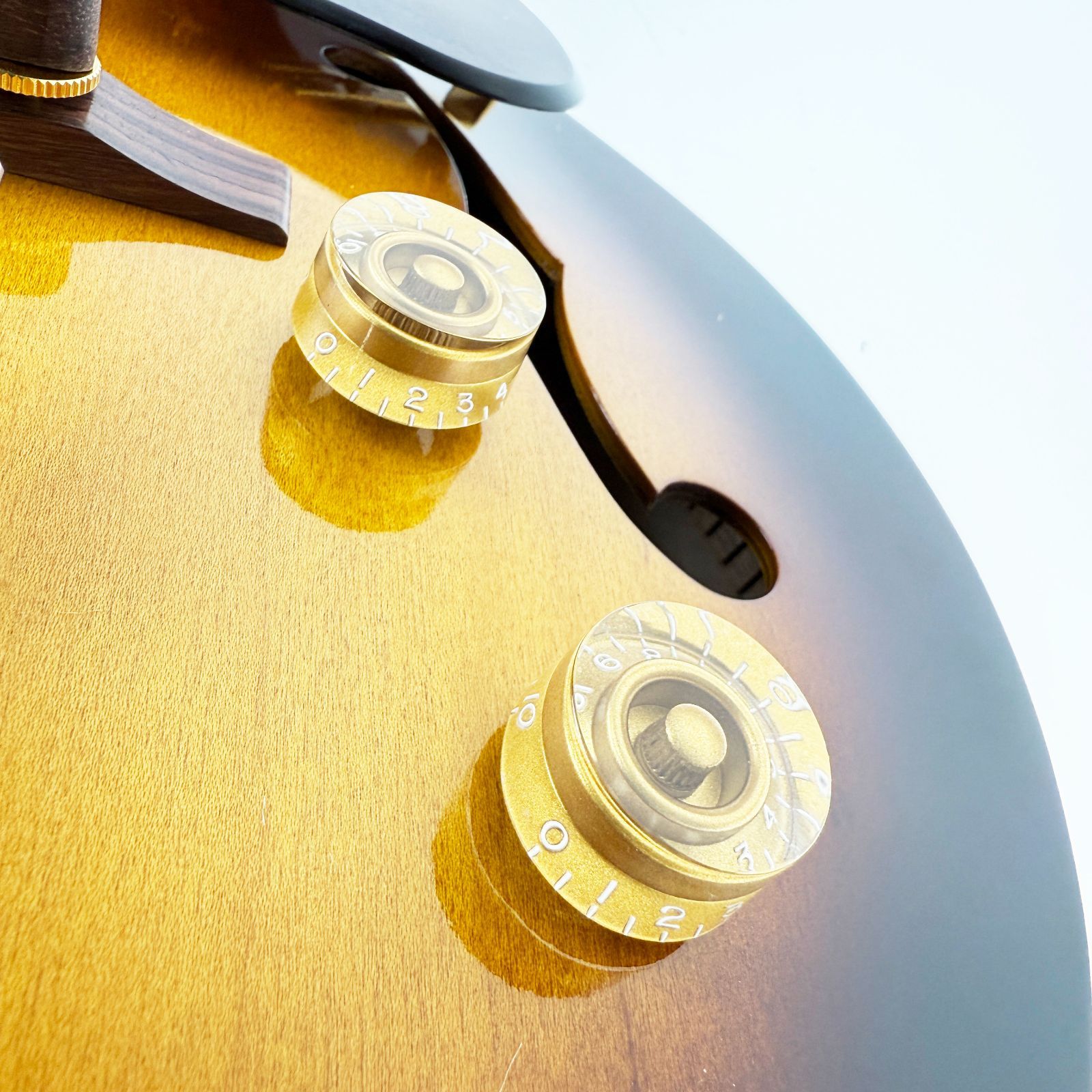 フルアコギター