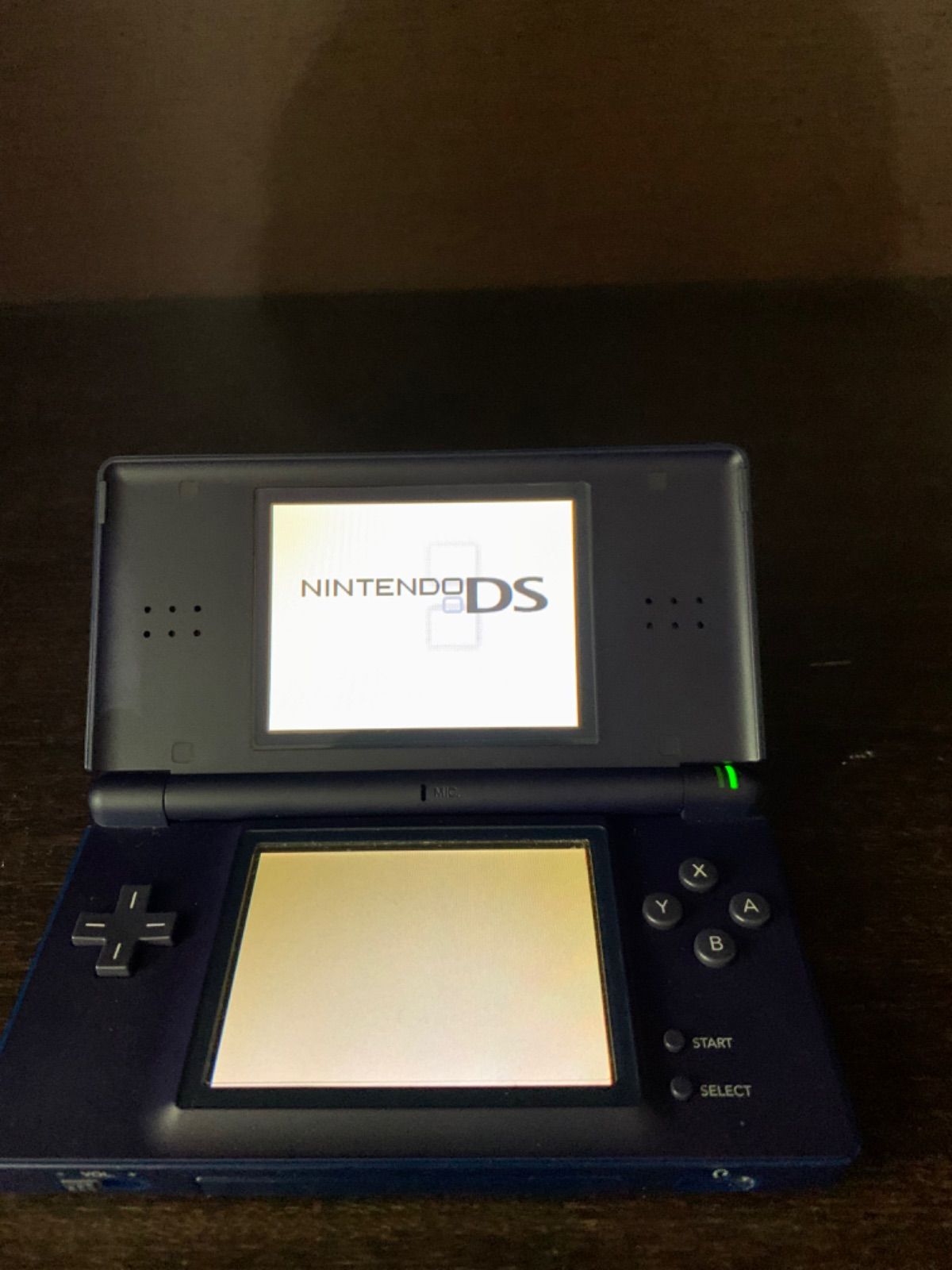 ニンテンドー3DS LL マリオホワイトニンテンドーDSl ite ソフト付き