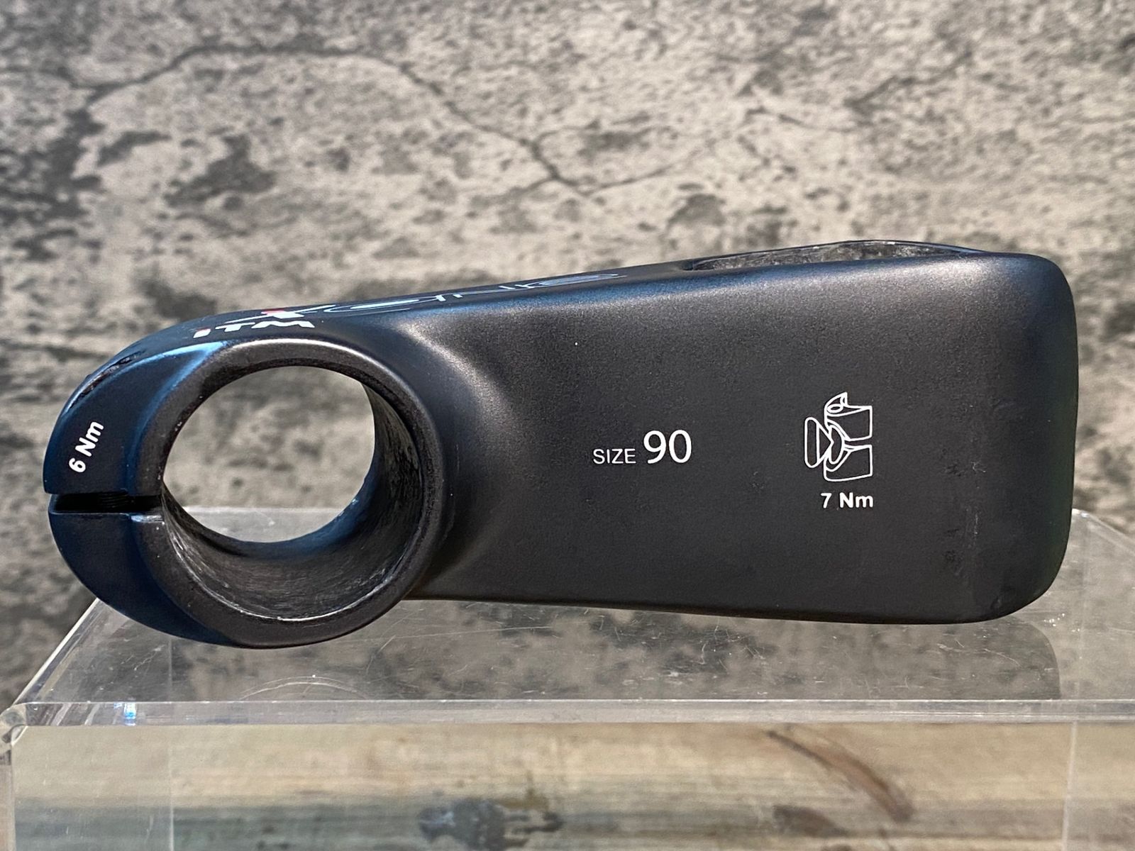 IY303
