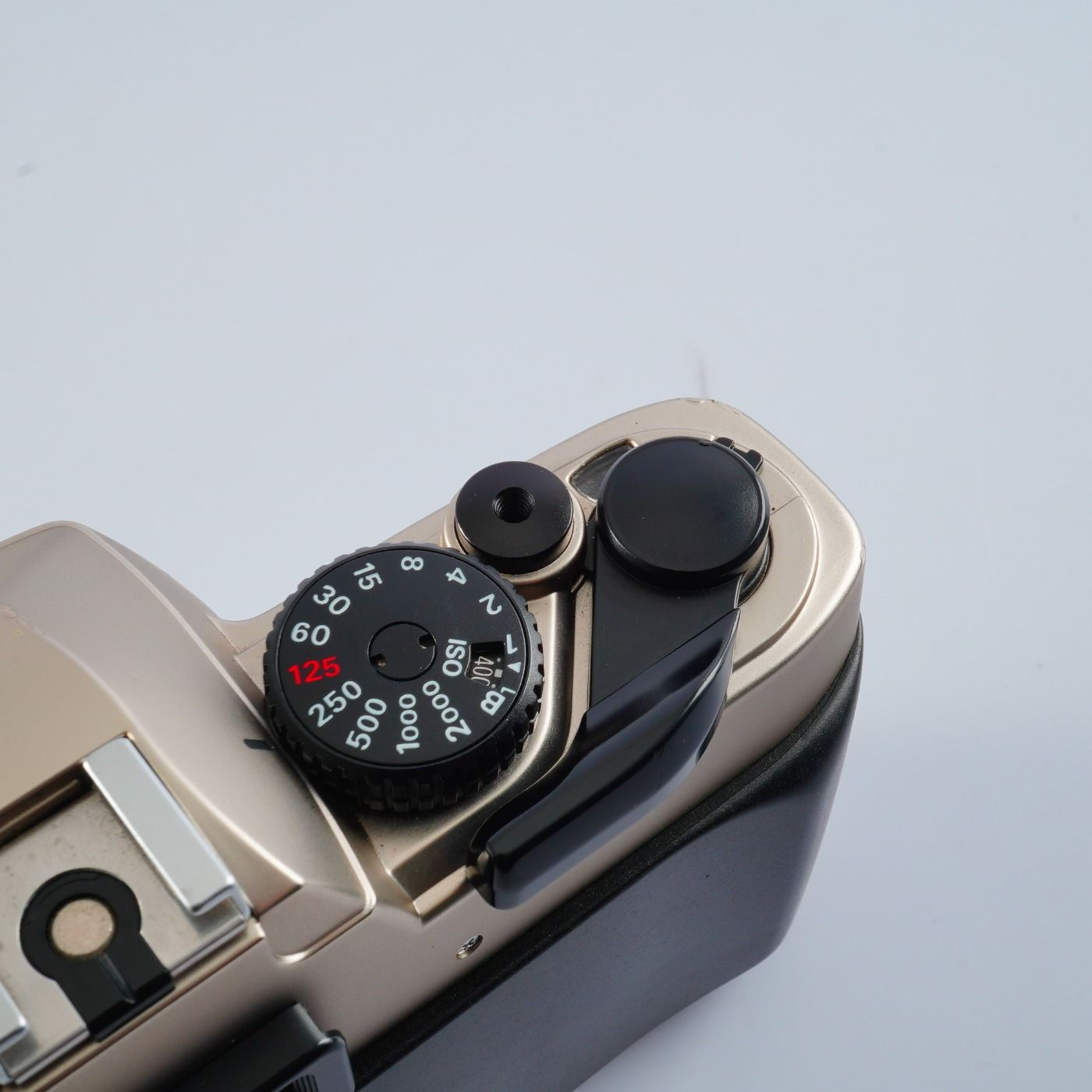 Nikon ニコン FM10 + セール中 Ai-S ZOOM Nikkor 35-70mm F/3.5-4.8 MF