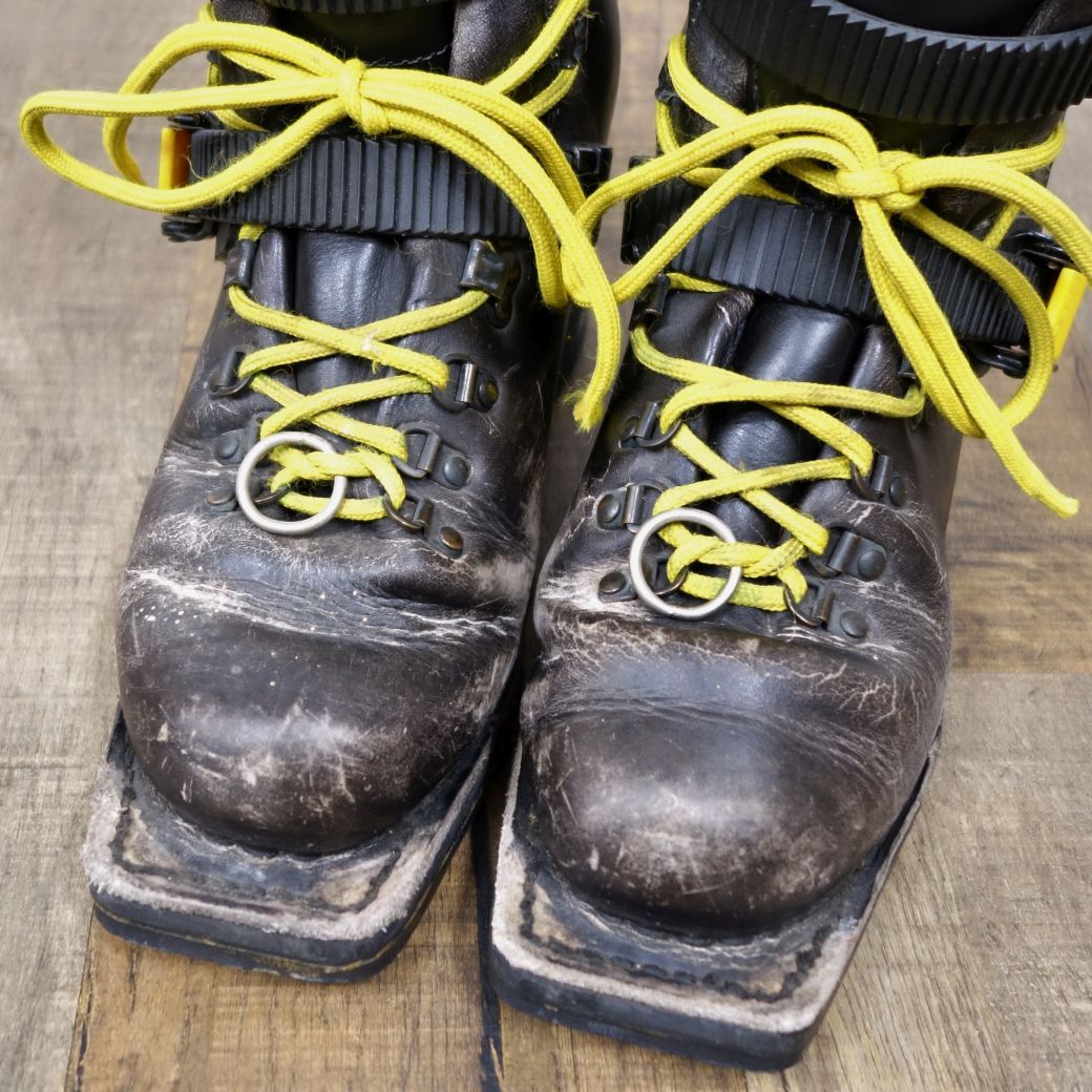 アゾロ スポーツ ASOLO SPORTS テレマークスキーブーツ EXTREME Pro エクストリームプロ UK6.5 3ピン 75ｍｍ アウトドア アゾロ スポーツ ASOLO SPORTS EXTREME Pro エクストリーム プロ