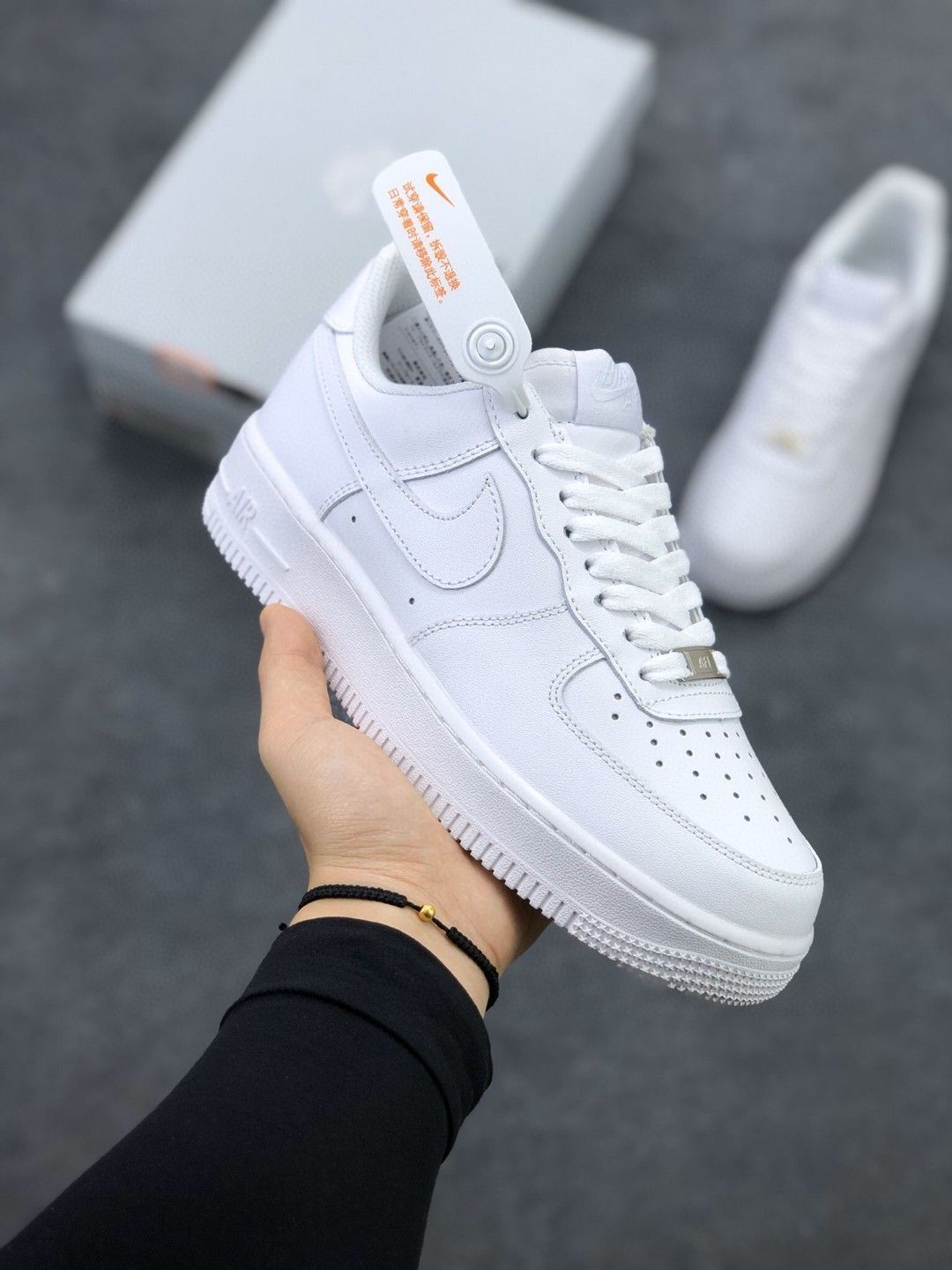 未使用ナイキ エアフォース1 Nike Air Force 1 Lowホワイト レディース メンズ 男女兼用