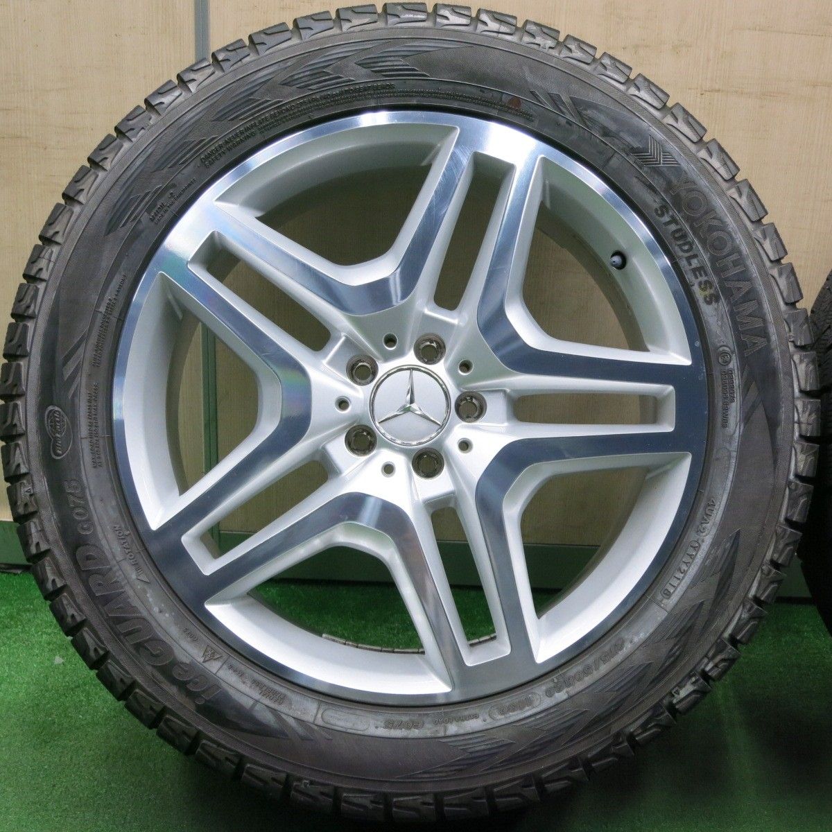 ヨコハマ スタッドレスタイヤ ホイールセット 20インチ　ベンツ　GLE ベンツ W166 GLEクラス 純正サイズ】ユーロAFG 20in 9J +57
