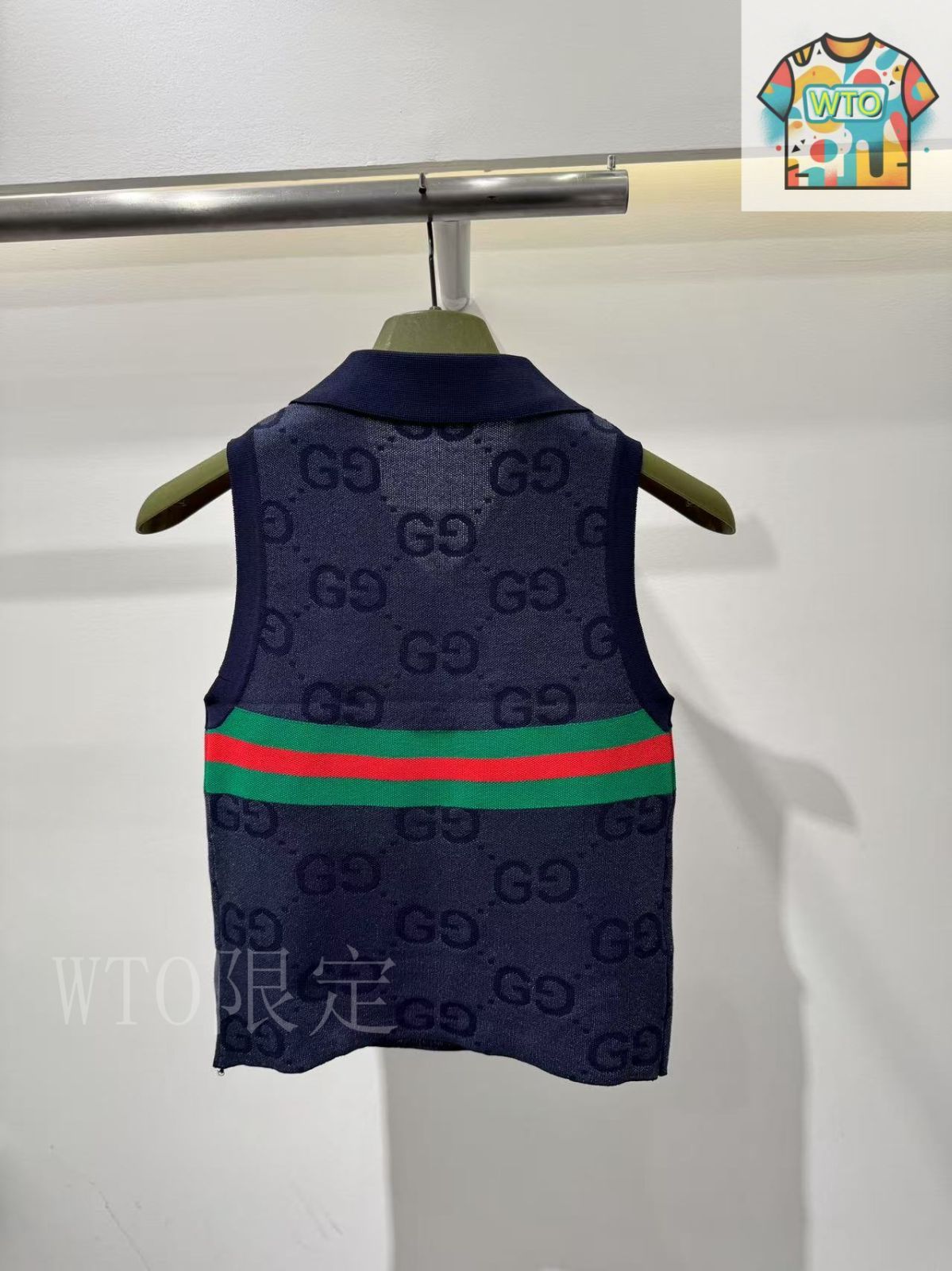 ®️◆GUCCI ベスト◆ org.jpg
