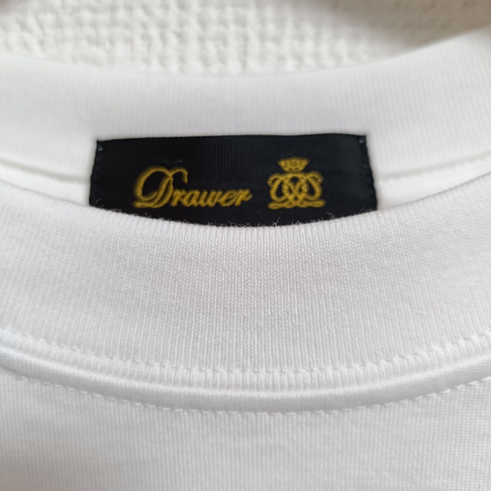 DRAWER ドゥロワー バックエンブレム刺繍ノースリーブカットソー 