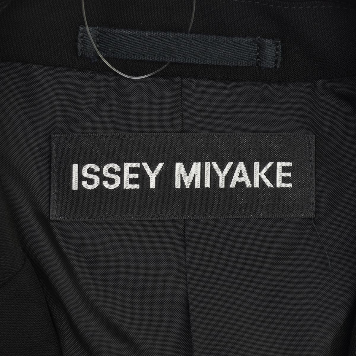 ISSEYMIYAKE】ウールテーラードジャケット - メルカリ