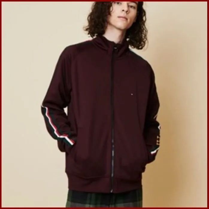 TH MONOGRAM ZIP THROUGH ボルドー 定価17600円 - メルカリ