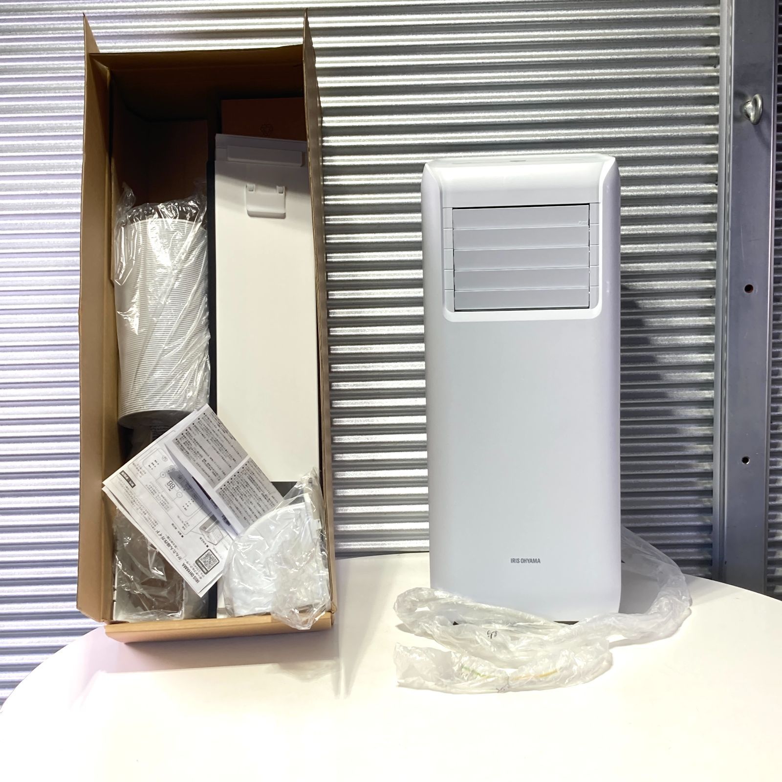 美品 IRIS OHYAMA アイリスオーヤマ ポータブルクーラー IPA-2304G  