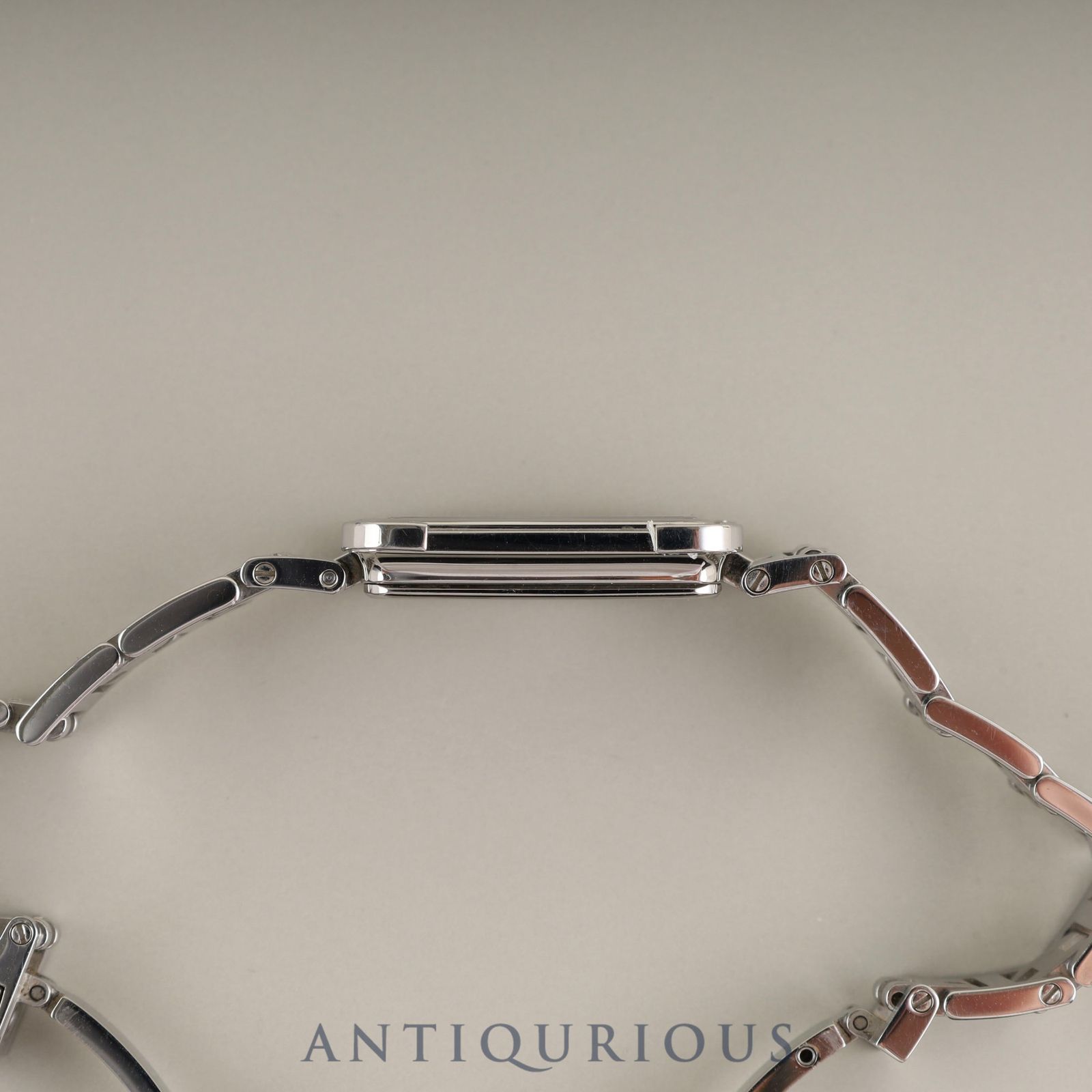 ピンクシェル文字盤