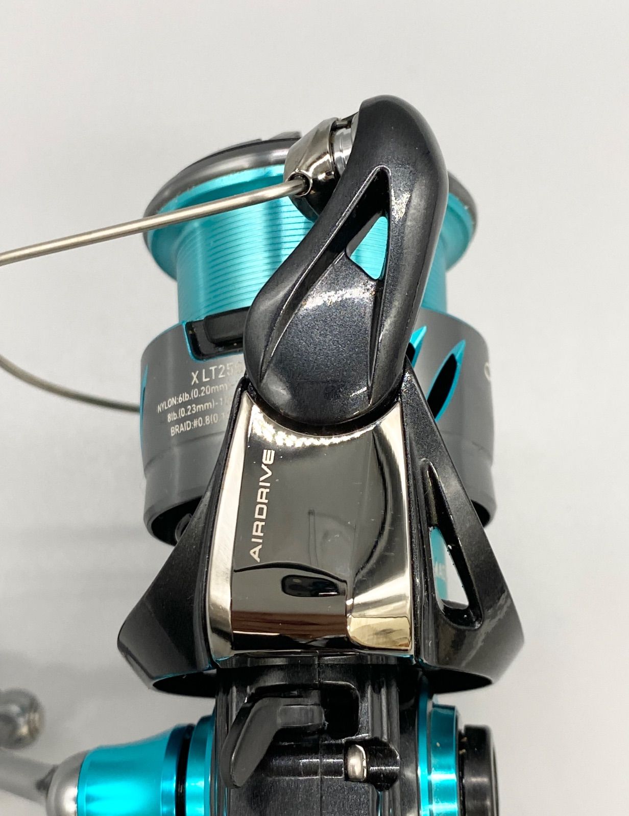 美品箱付き】DAIWA ダイワ 24 エメラルダス X LT2500 ギア比5.3