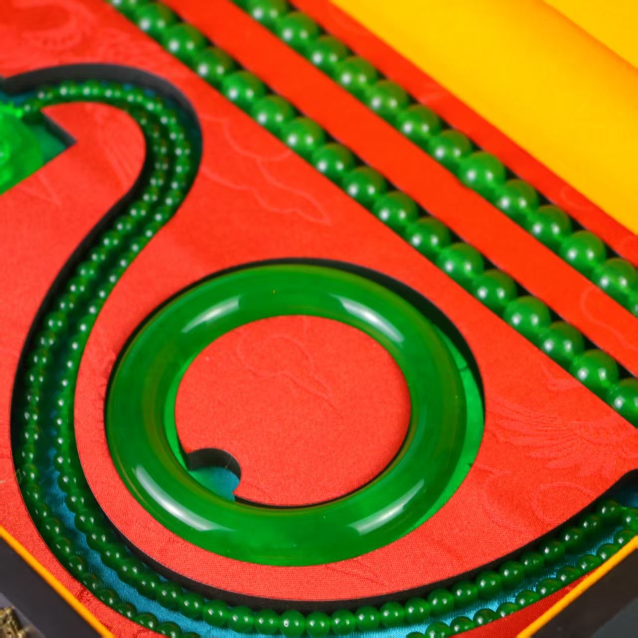 清代 宮廷御蔵 髙氷翡翠彫 帝王緑 ネックレス 腕輪 アクセサリ 置物 時代物 旧家蔵岀し 唐物 中国古 R092618 WWW_IBETON_RU