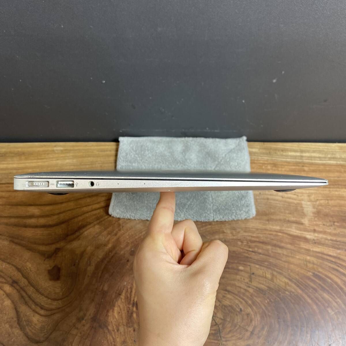 ［ジャンク品］Apple MacBook Air 13inch 2013/505 ジャンク品］Apple MacBook Air 13inch 2013/Core i5 1.3GHz