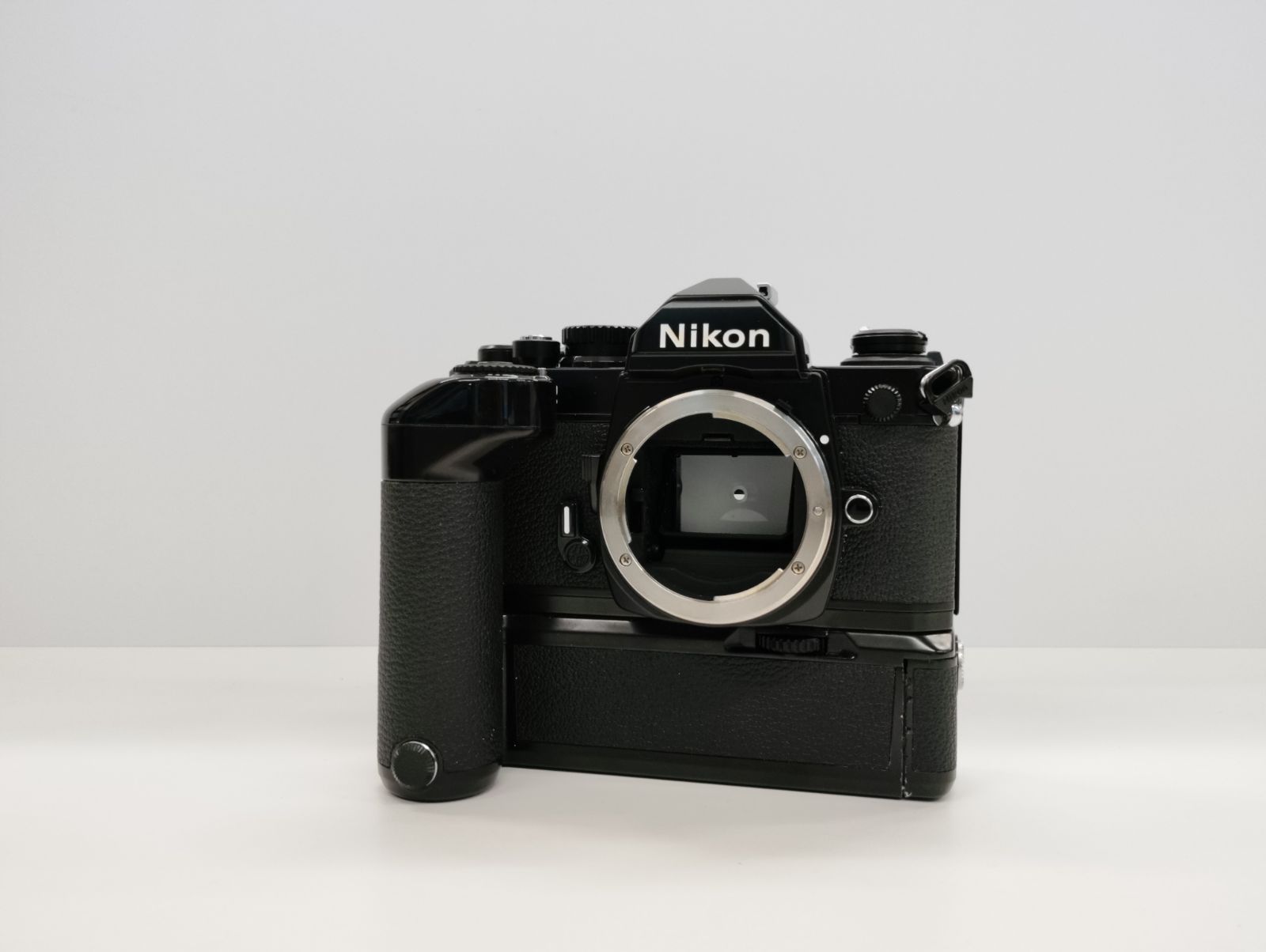 カビ曇り無し】Nikon ニコン Ai NIKKOR 85mm F2 NIKONのフィルムカメラ