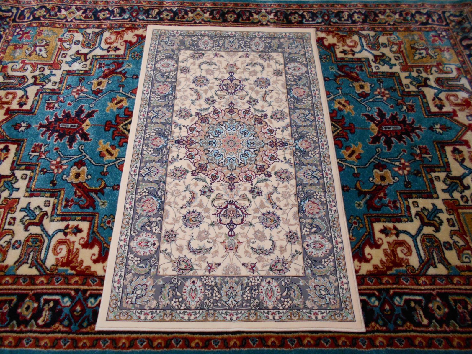 170万ノット！輝く、多色織絨毯！本場イラン産 70×120cm‐134001-
