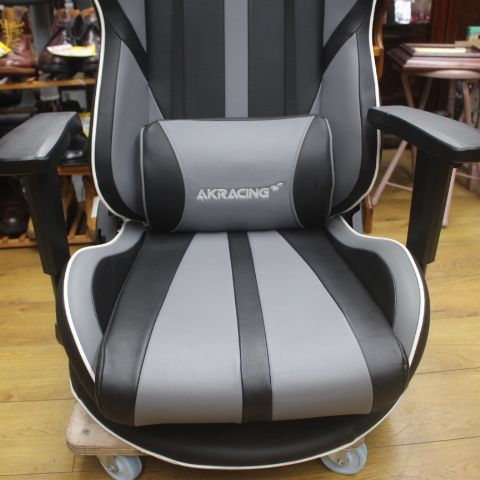 AKレーシング ゲーミングチェア 座椅子 エキスパート藤沢辻堂店