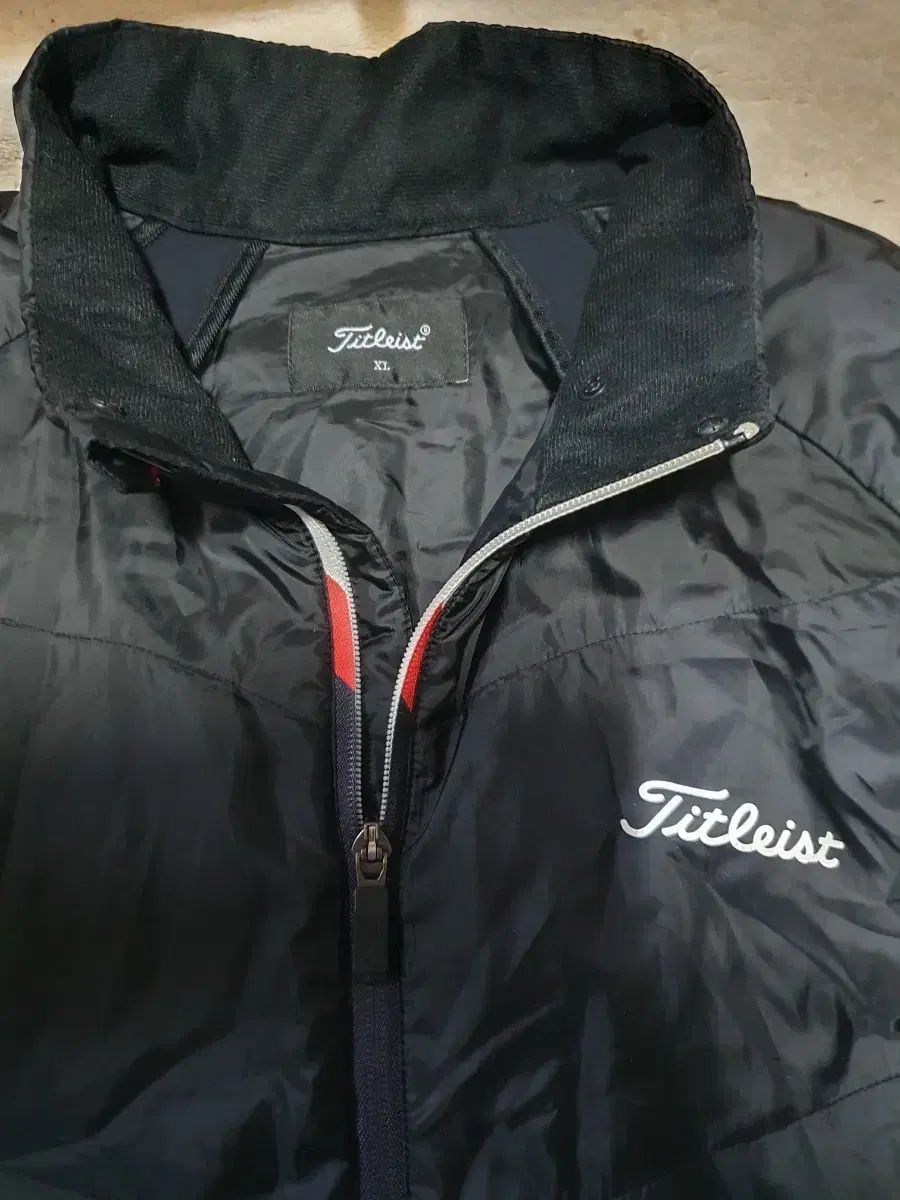 Titleist タイトリスト ブラック ウィンドブレーカー XL
