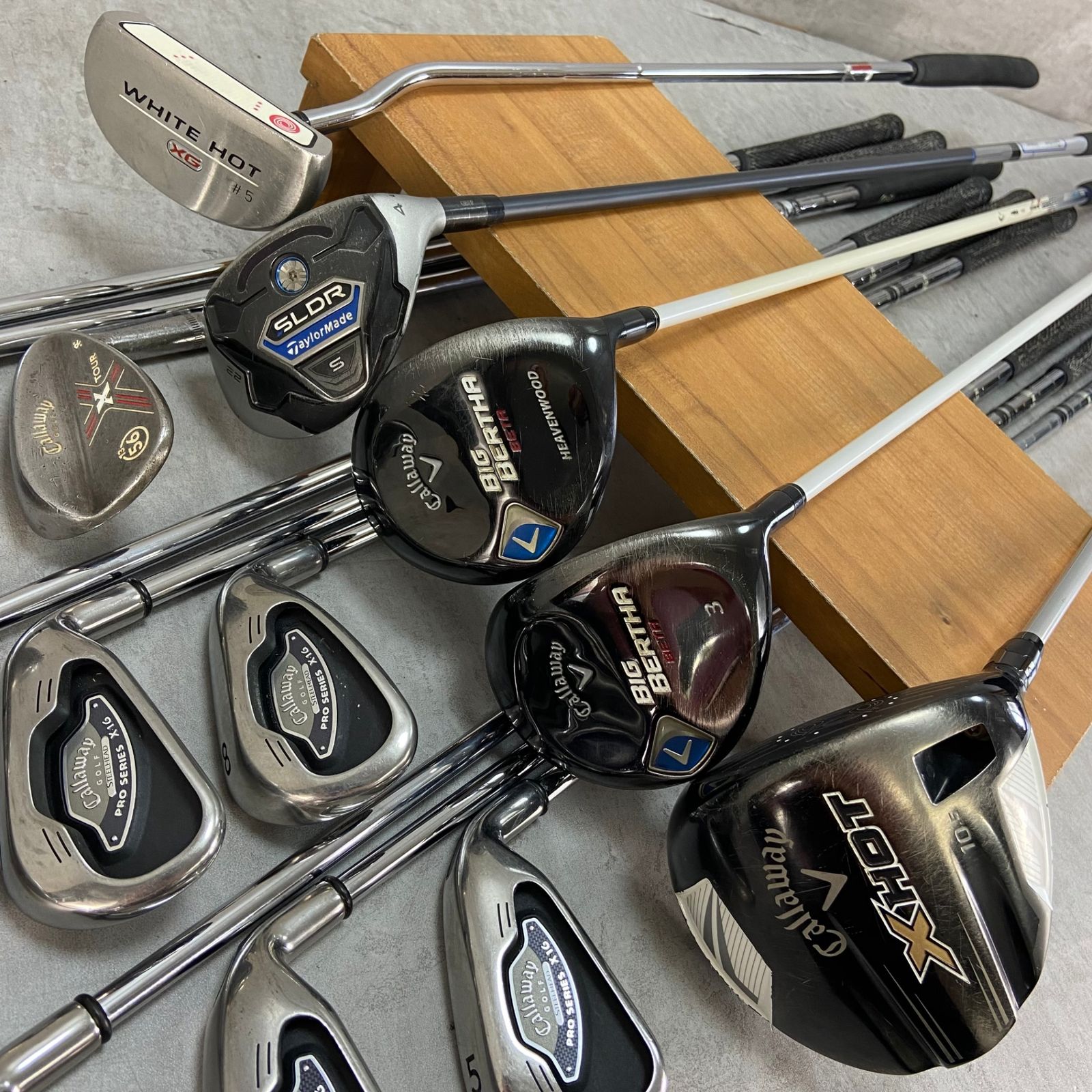 Callaway - Callaway　キャロウェイ　TaylorMade　テーラーメイド　メンズゴルフ14本セット　右利き用　キャディバッグ　初心者おすすめ Callaway - Callaway キャロウェイ TaylorMade テーラーメイド