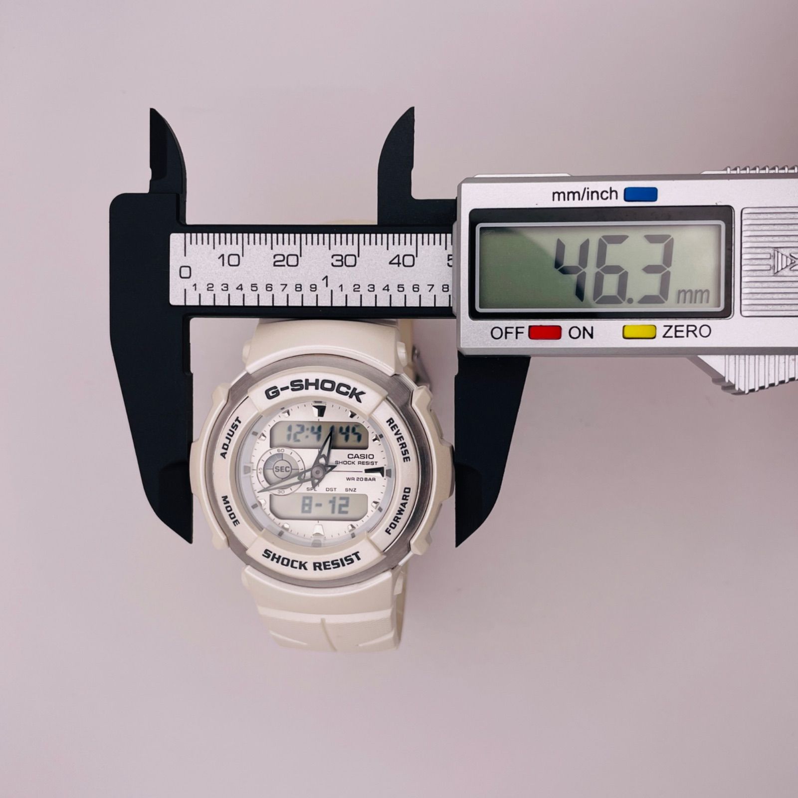 【極美品】CASIO G-SHOCK GA-300-7AJF ホワイト 楽天市場】ジーショック ga－300－7ajf ホワイトの通販