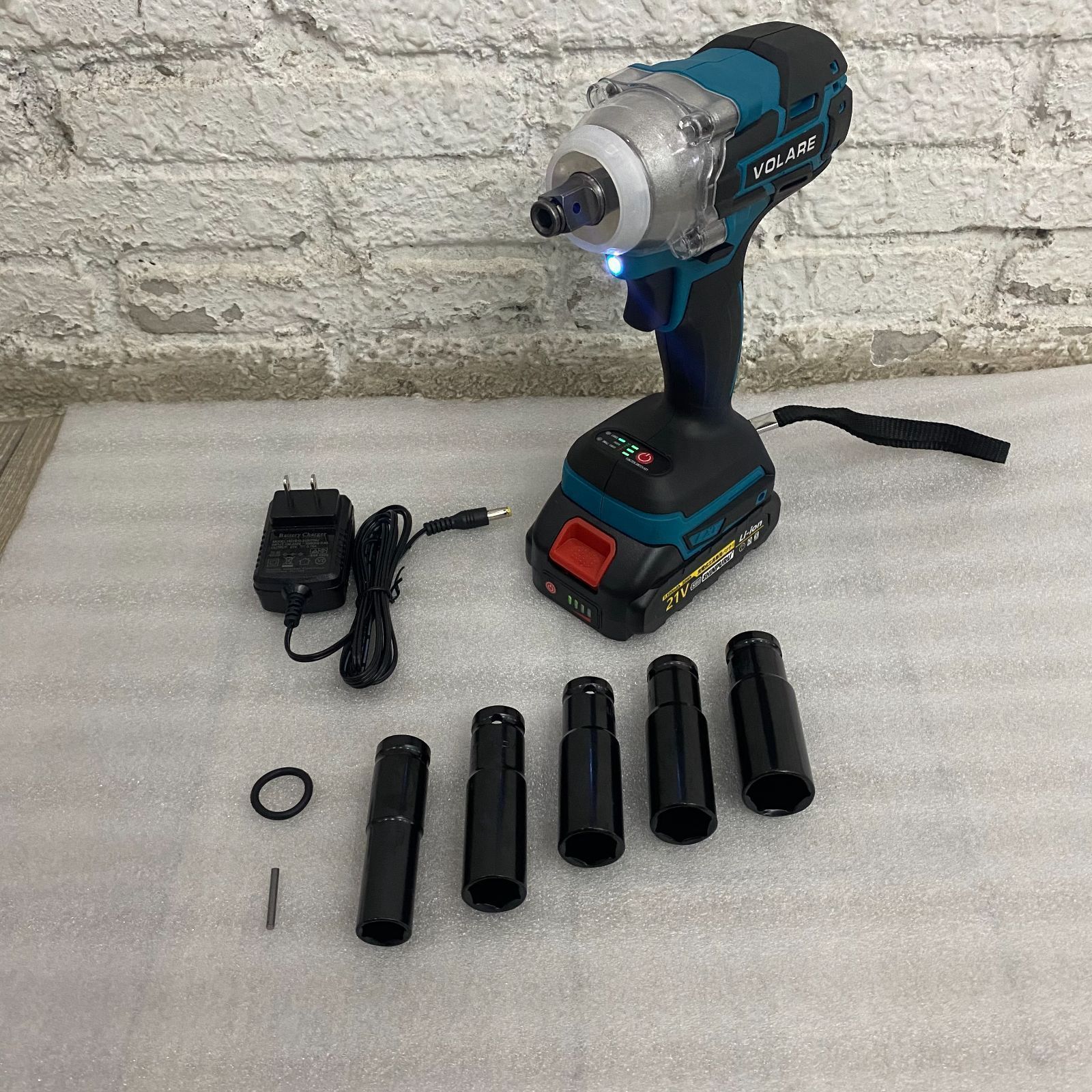 電動インパクトレンチ 21V 充電式