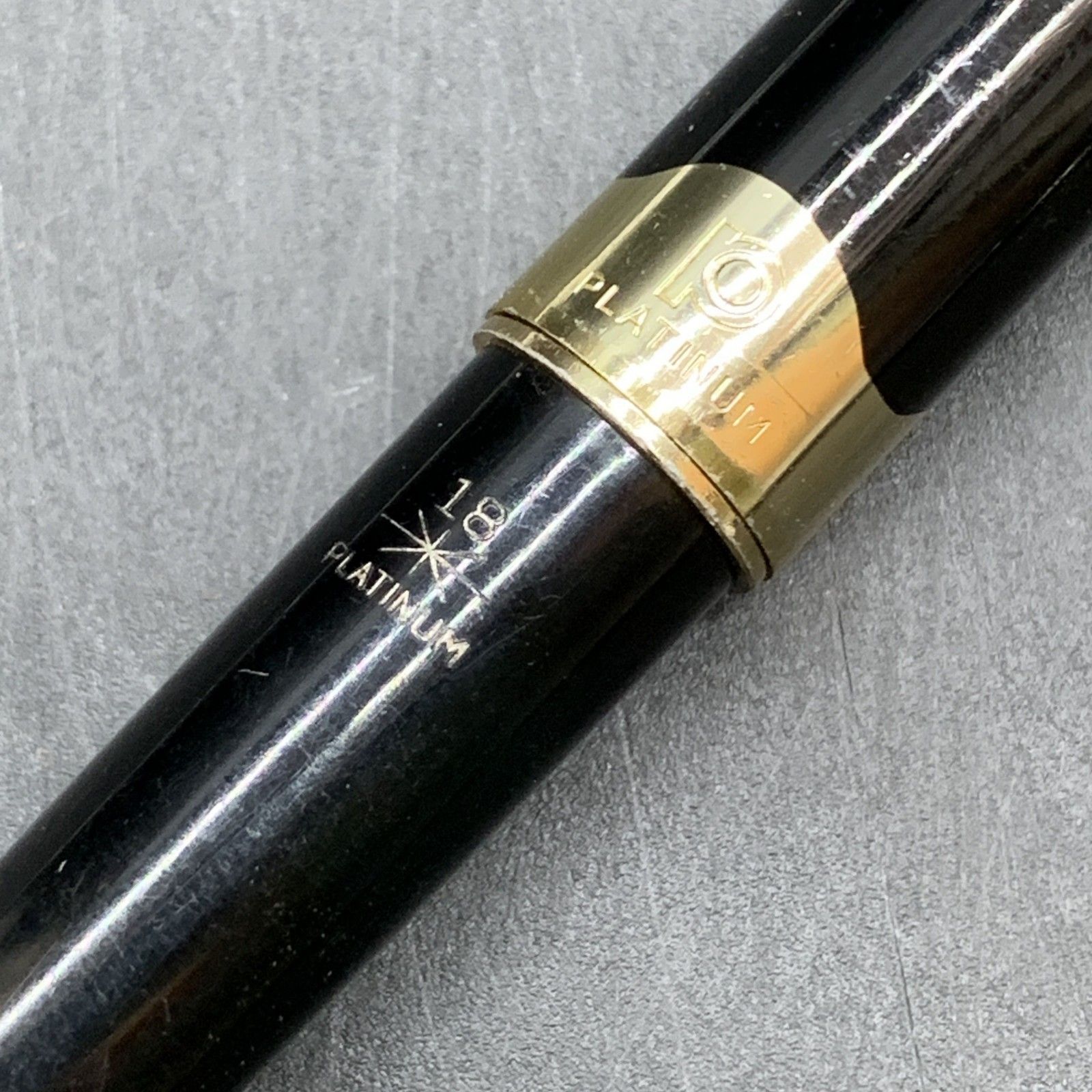 ブラックボディ 昭和レトロ