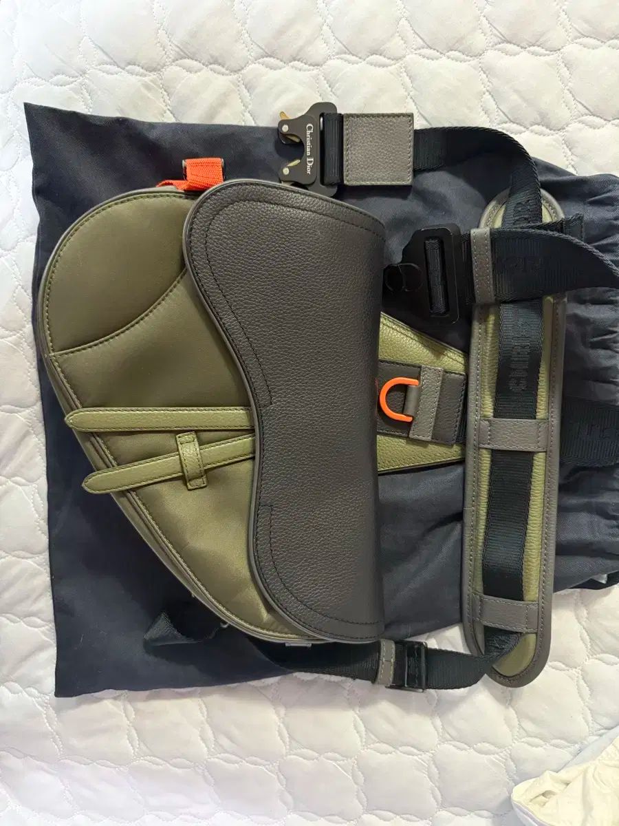 Dior ディオール sacai サカイ サドルバッグ