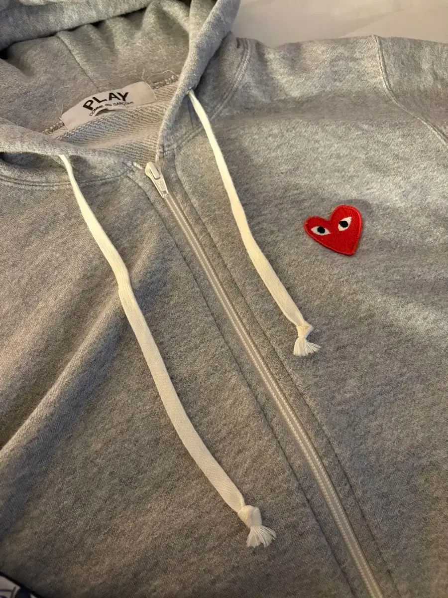 COMME des GARCONS コム デ ギャルソン ジップアップパーカー フード付き