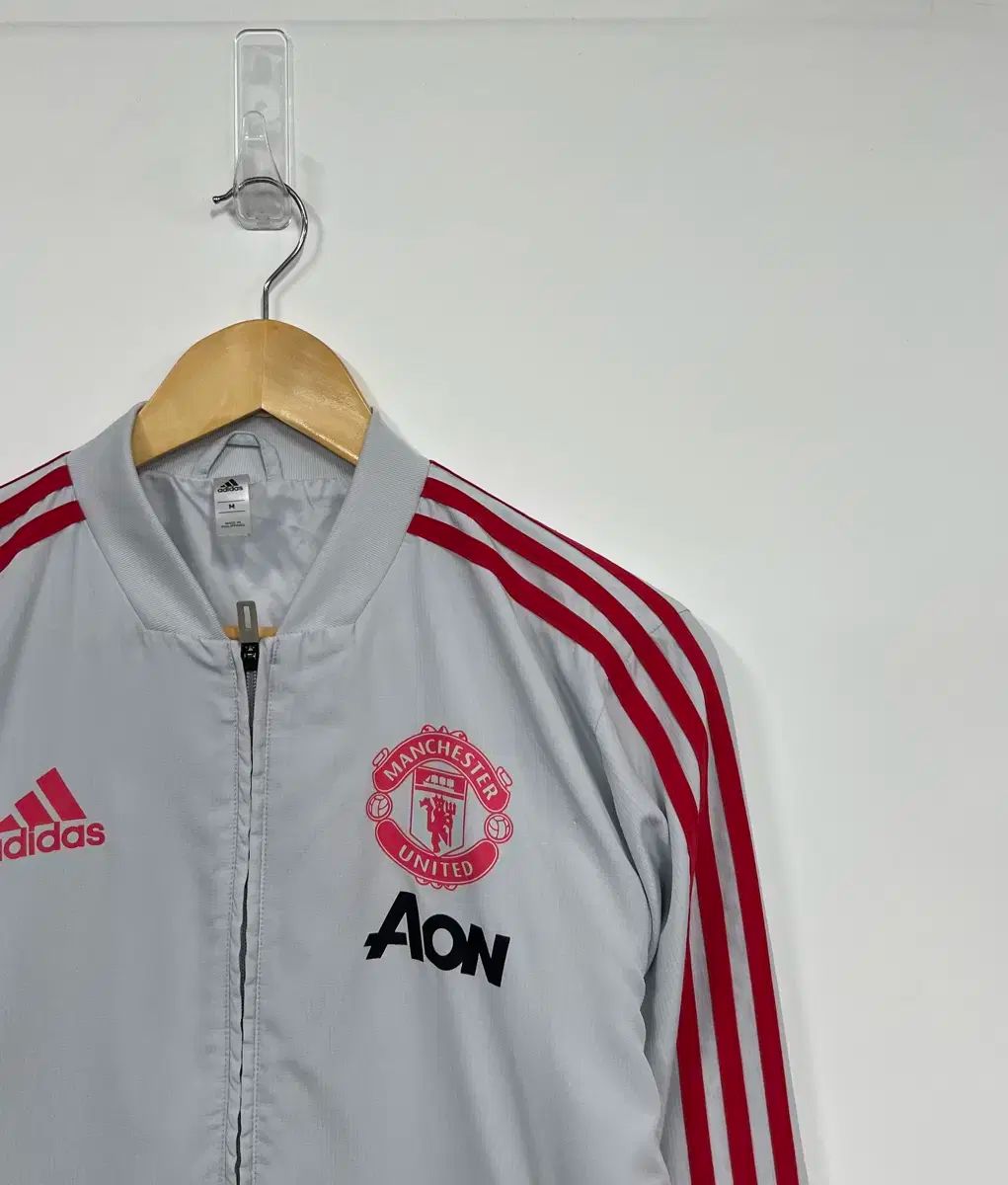 adidas Manchester United ウィンドブレーカー Manchester United x Adidas Original Windbreaker – The