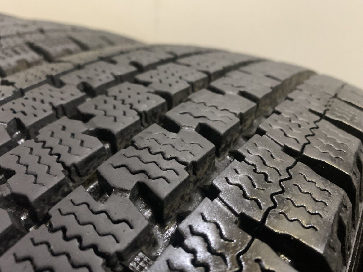 TOYO DELVEX 935 195/80R15 107/105N LT 15インチ スタッドレス 4本 22年製 バリ溝 ハイエース キャラバン等  (TH815) - メルカリ