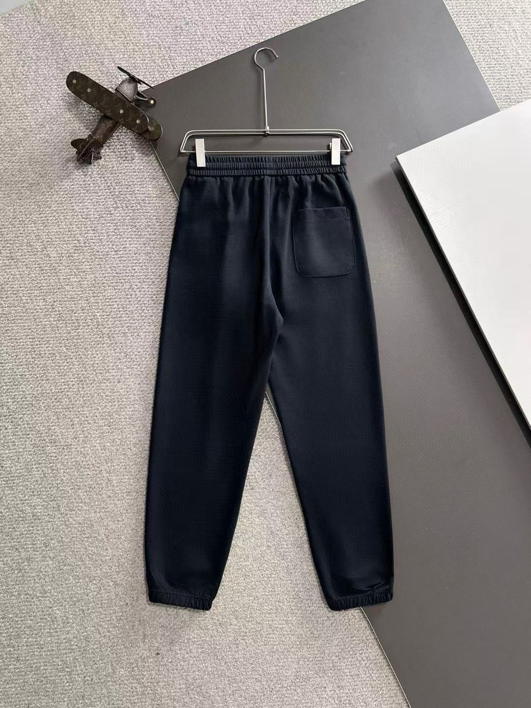 今日 LOUIS VUITTON 2025SS ロゴ カジュアルパンツ DECORATOM_COM_BR