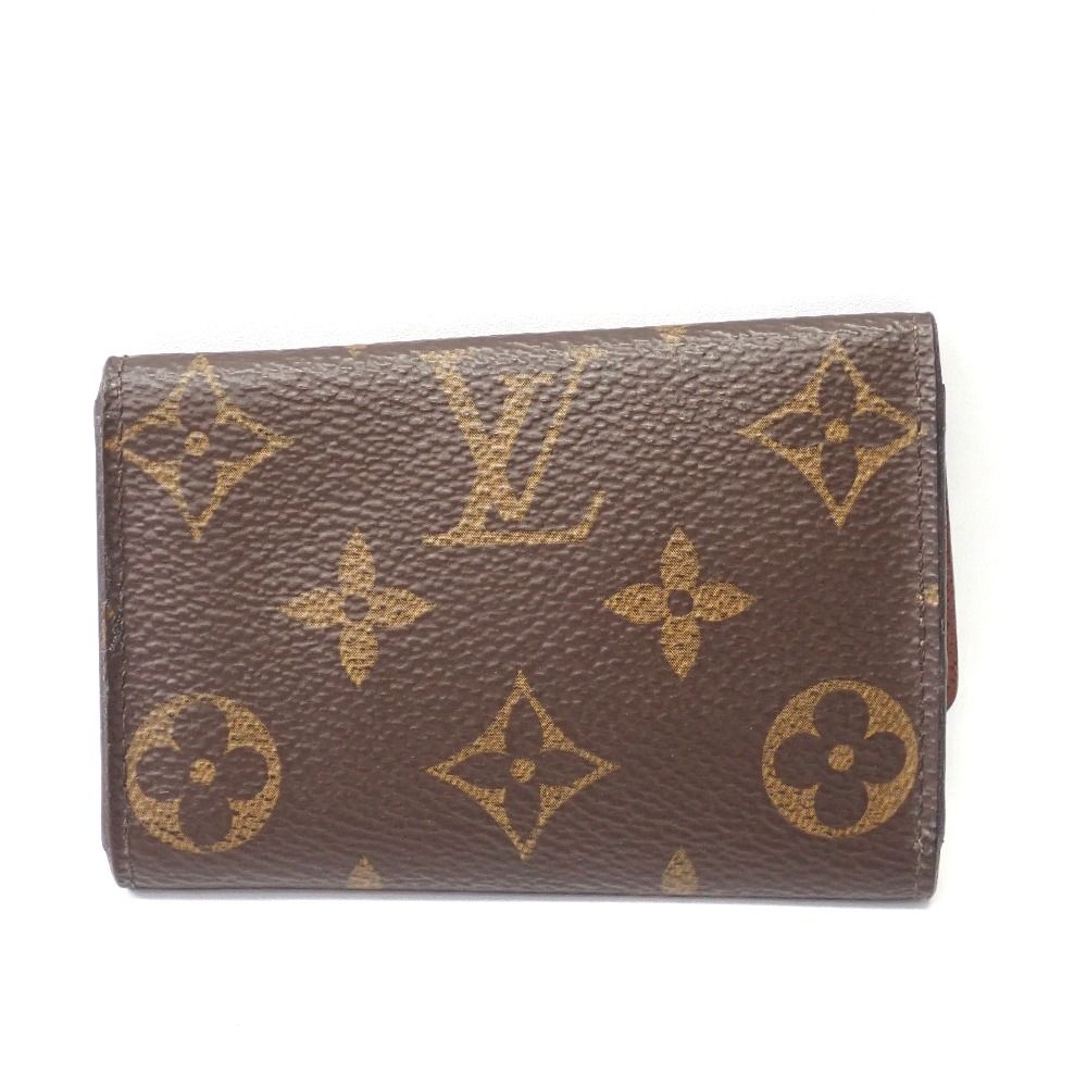 VUITTON