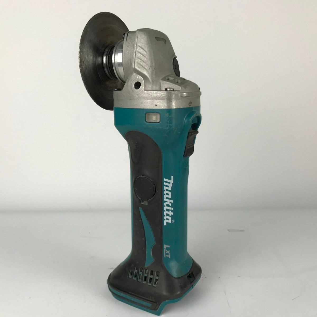 MAKITA マキタ コードレス式ディスクグラインダー 本体のみ 14.4v 0102711 GA400D グリーン