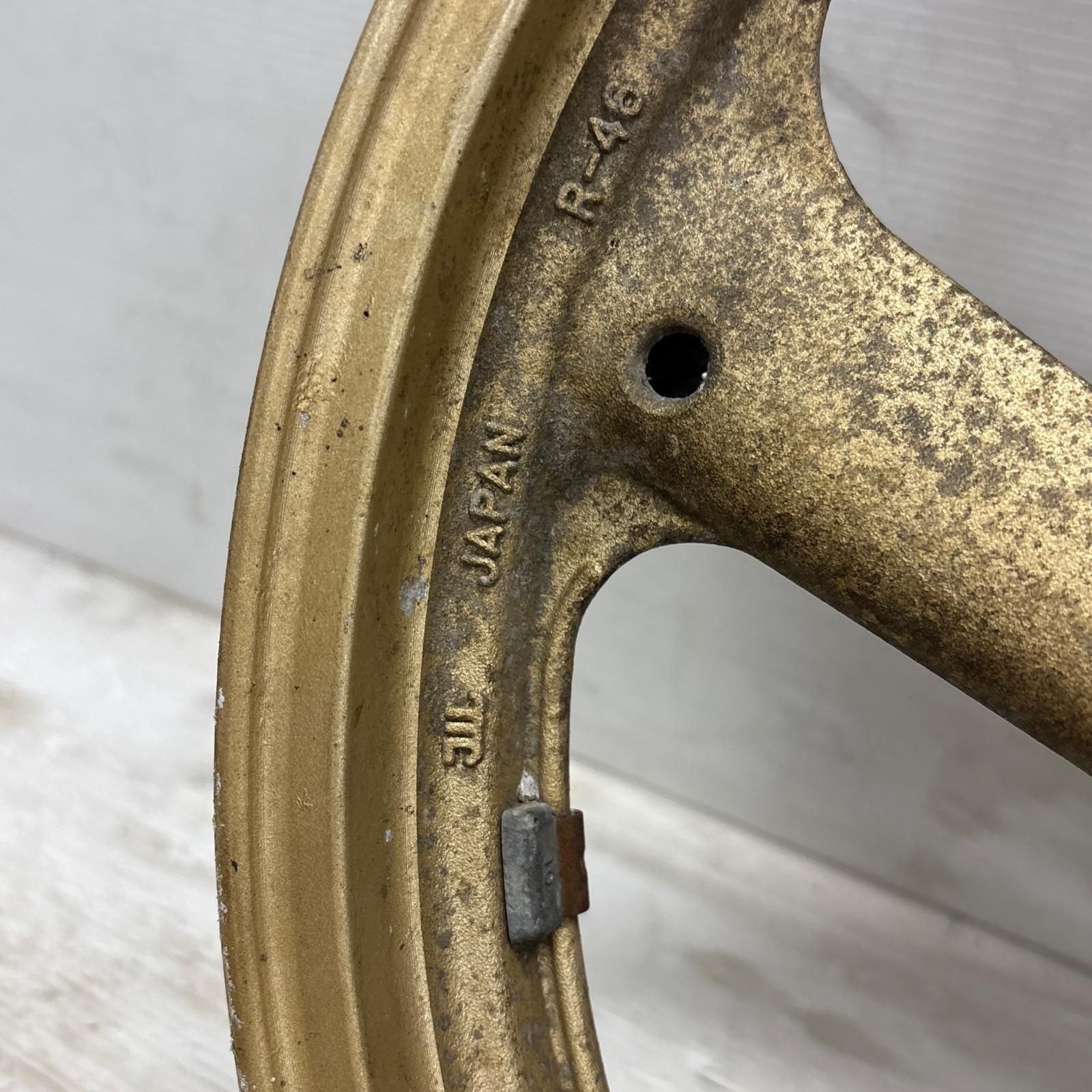 【最新の】 YAMAHA FZR250 2KR リアホイール ヤマハ