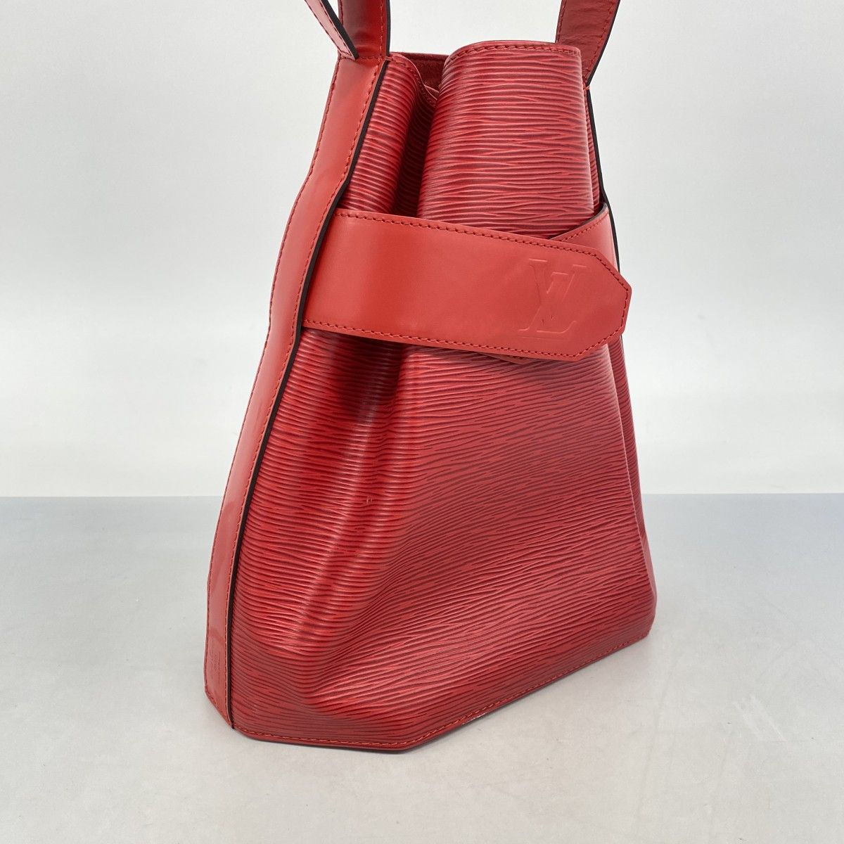 5md3920 ルイヴィトン ショルダーバッグ エピ サックデポールPM M80207 カスティリアンレッド レディース