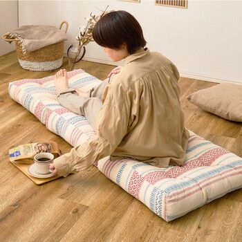 3つ折りごろ寝クッション